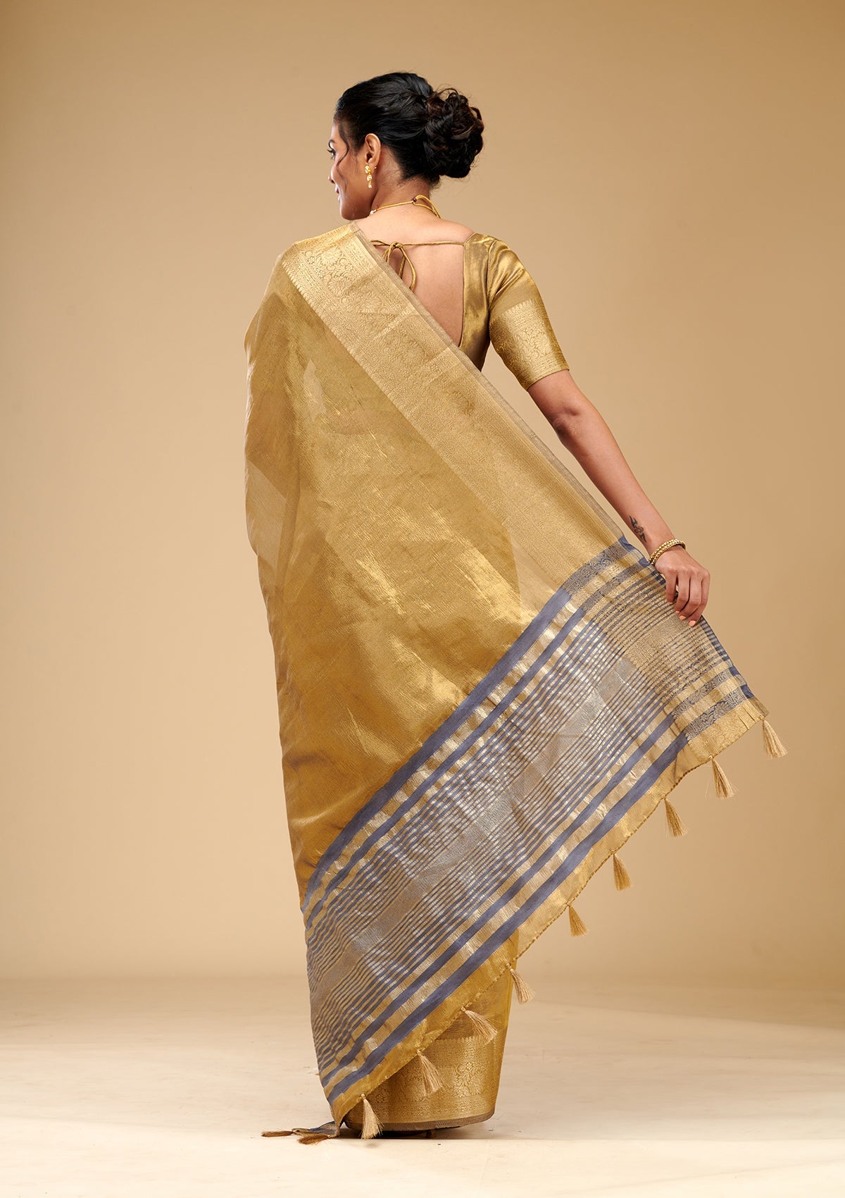 Koskii Mehendi Zariwork Tissue Saree – Women's - view 2