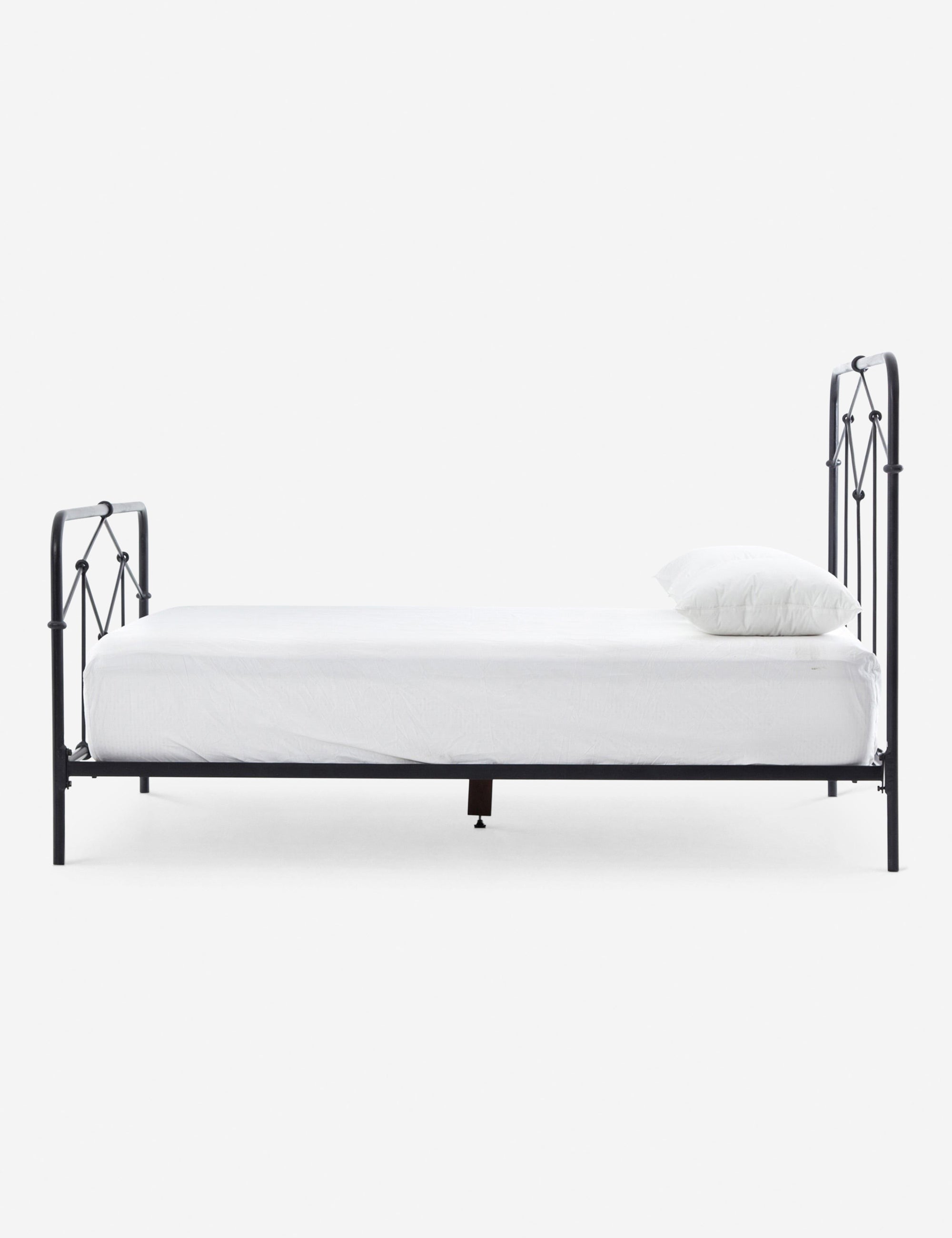 Lulu and Georgia Maddie Bed - view 4