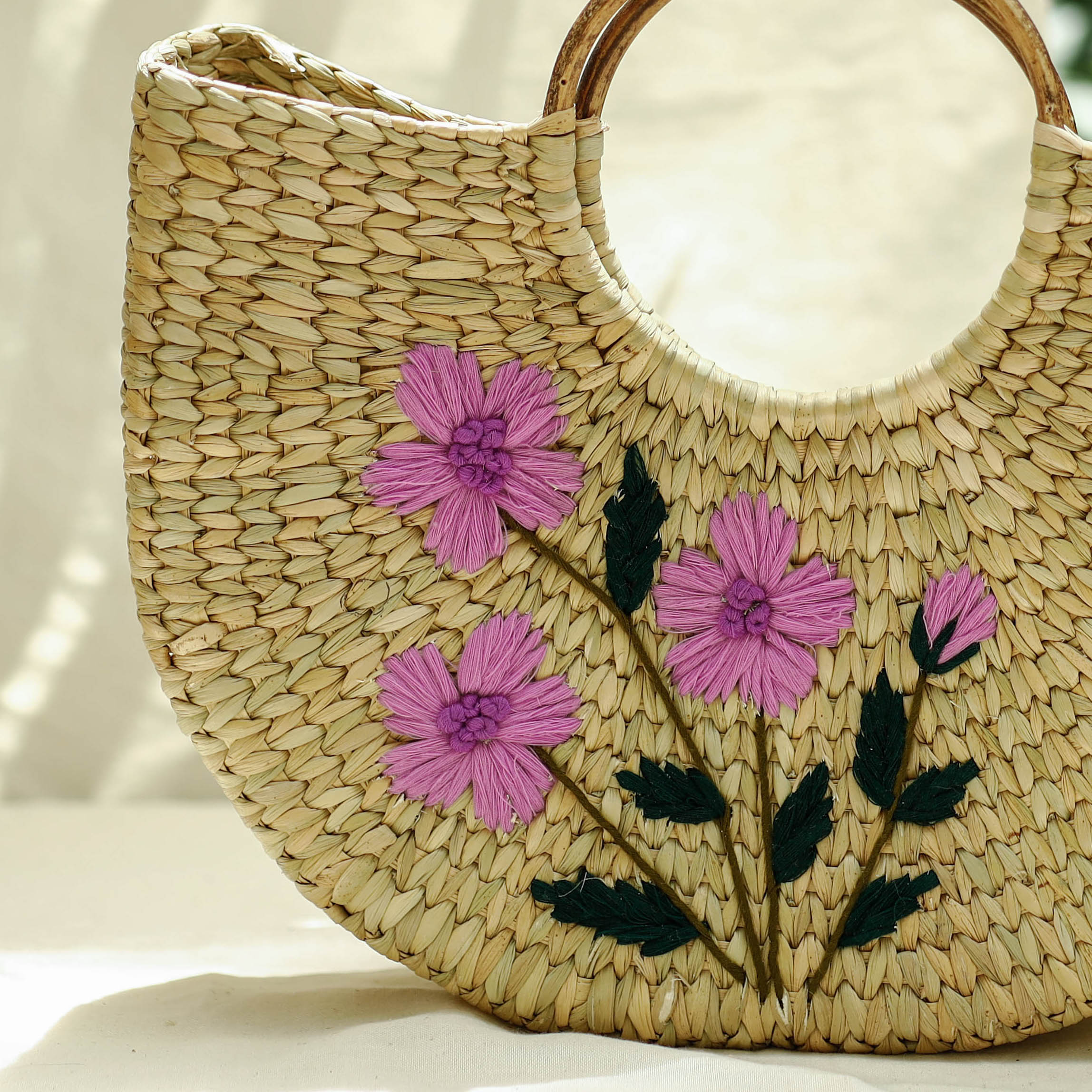 ITOKRI CRAFTS INITIATIVE Beige - Handcrafted Natural Water Reed Embroidered Hand Bag - view 2