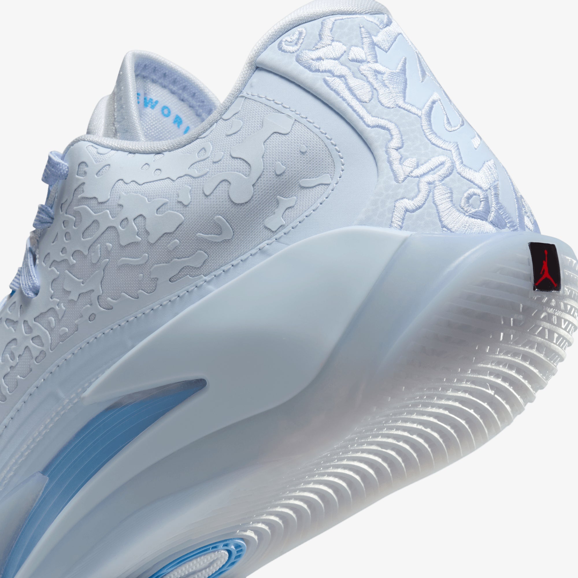 Jordan | Zion Williamson Zion 3 Pf { Half Blue/university Blue - view 5