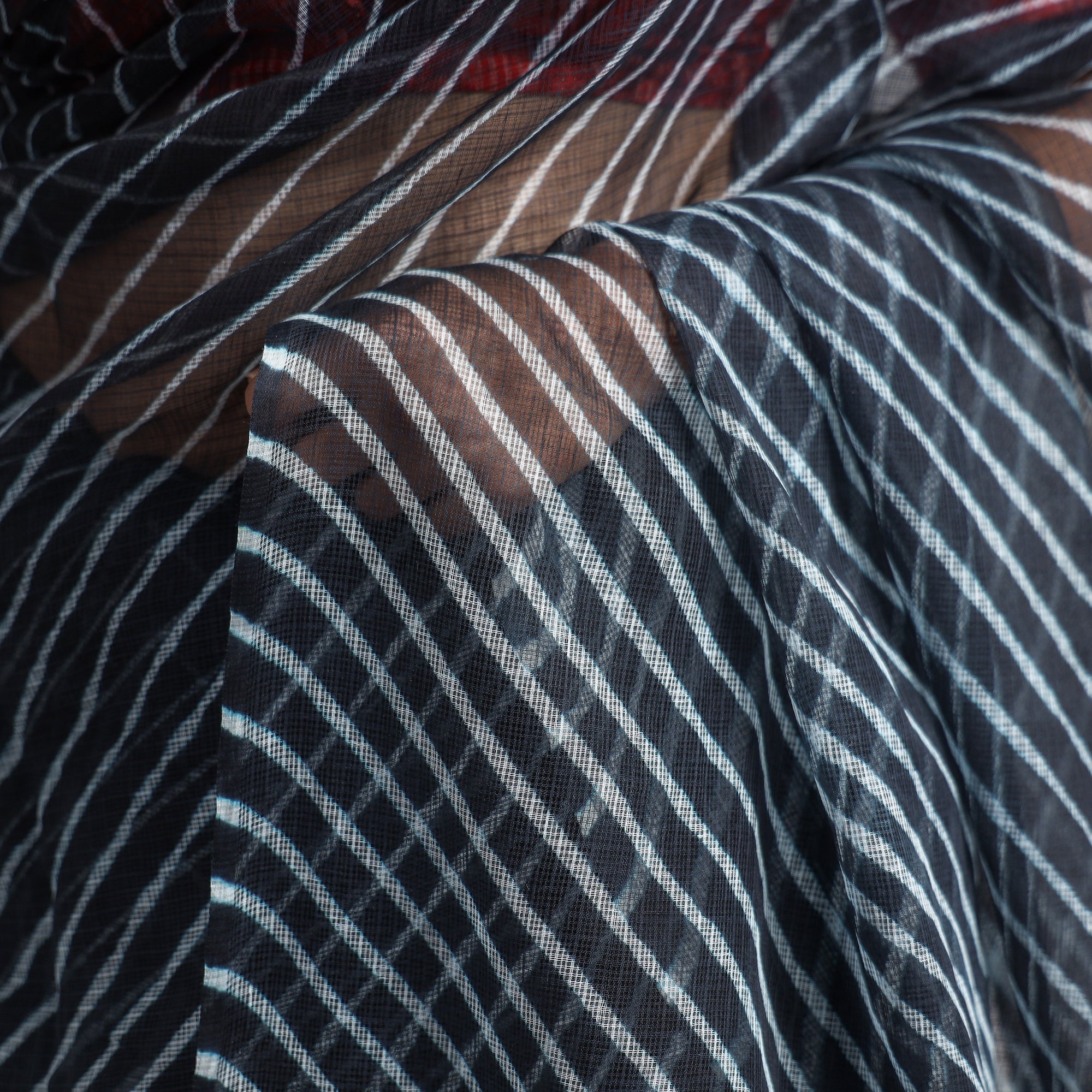 LEHARIYA BY BADSHAH MIYAN Black - Leheriya Tie-Dye Kota Doria Cotton Saree 01 - view 5