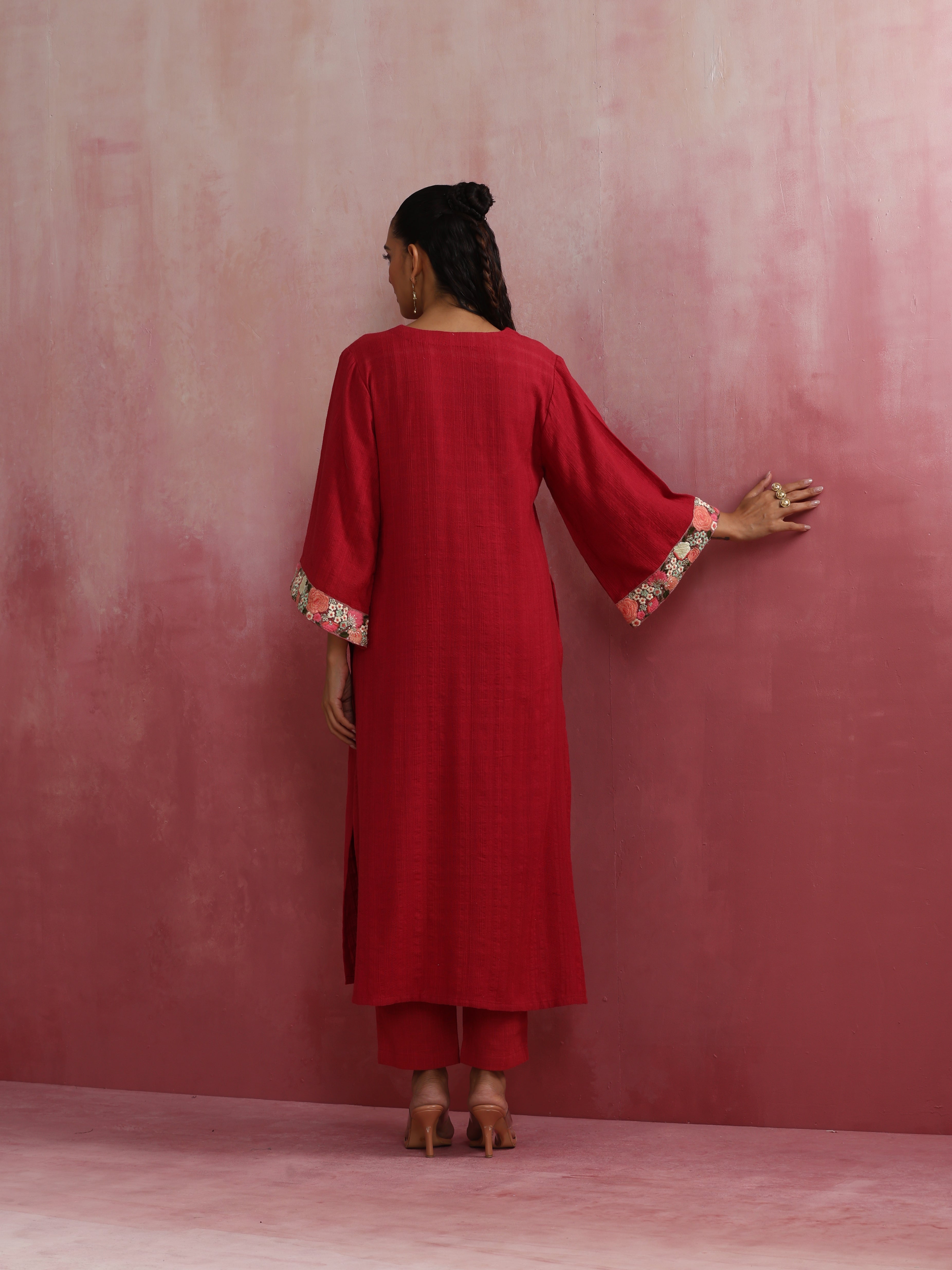 trueBrowns Red Straight Cotton Dobby Kurta Set - view 7
