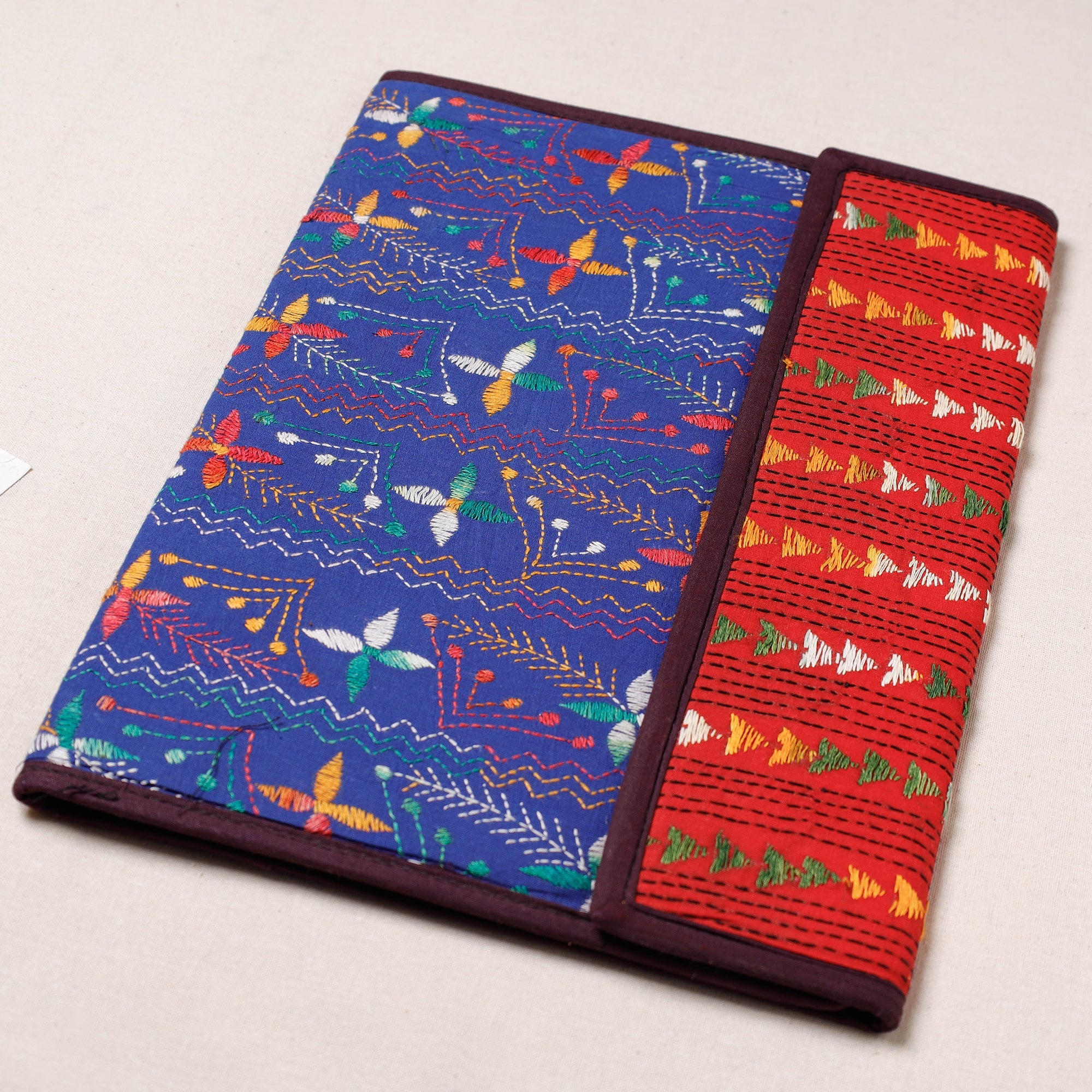 ASALKAAR Bengal Kantha Work Handcrafted File Folder - view 2