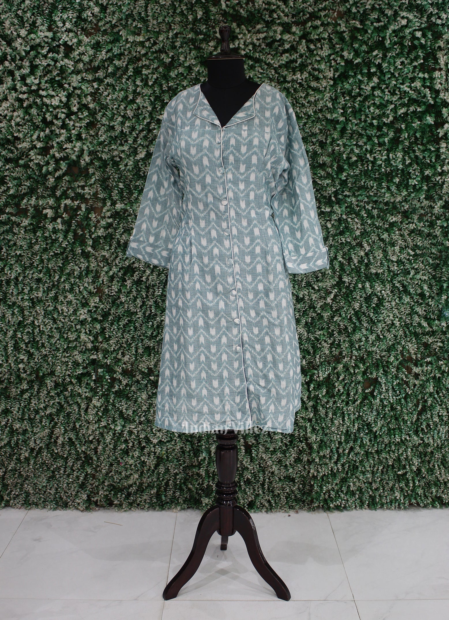 IndianVillèz Green Tipa Design Sambalpuri Odisha Ikat Designer Cotton Kurti for Women