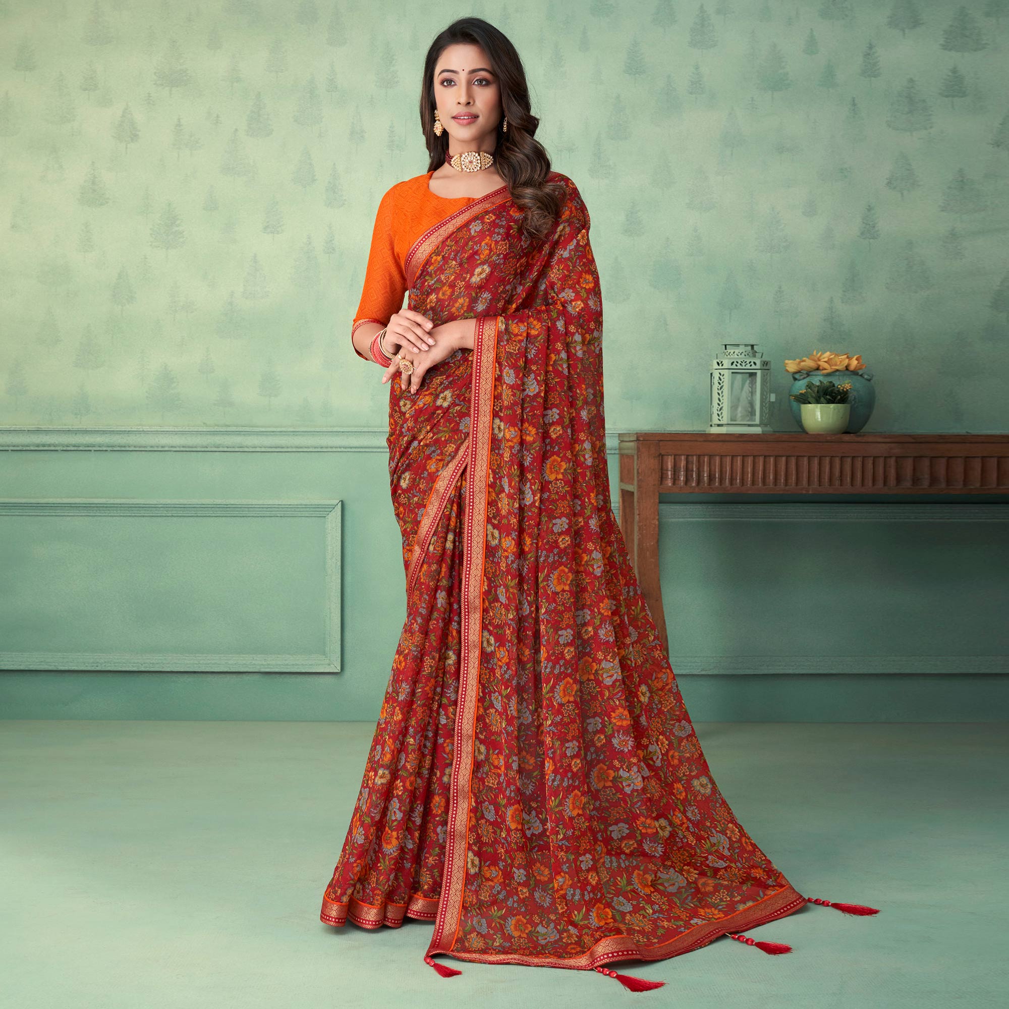 Peachmode Maroon Floral Printed Chiffon Saree With Lace Border