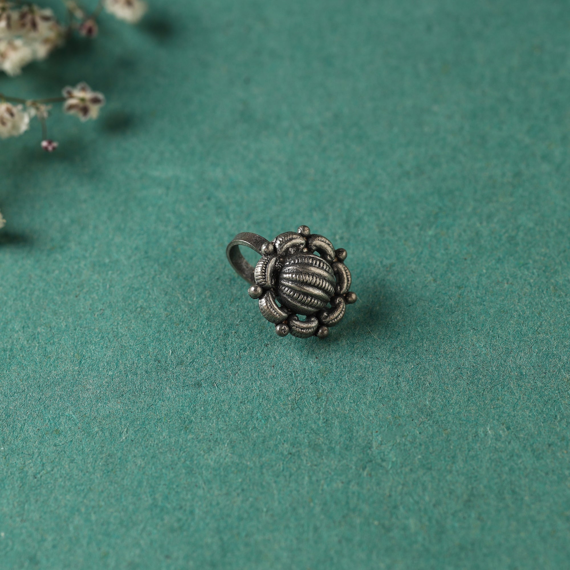 HAVELI CHRONICLES Antique Padma Sterling Silver Nosepin