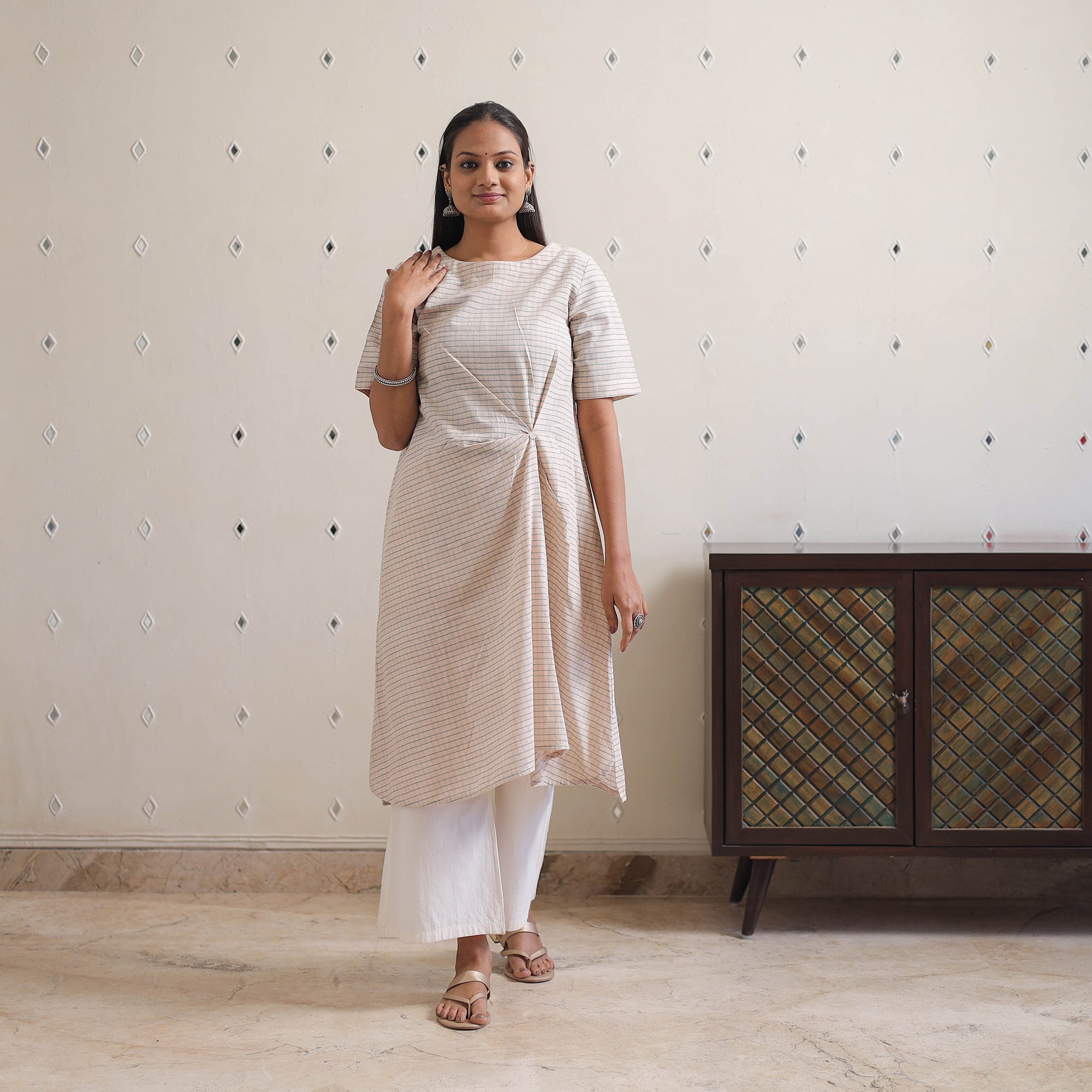CREYO Beige - Handwoven Front Tuck Checks Cotton Kurta 30 - view 2