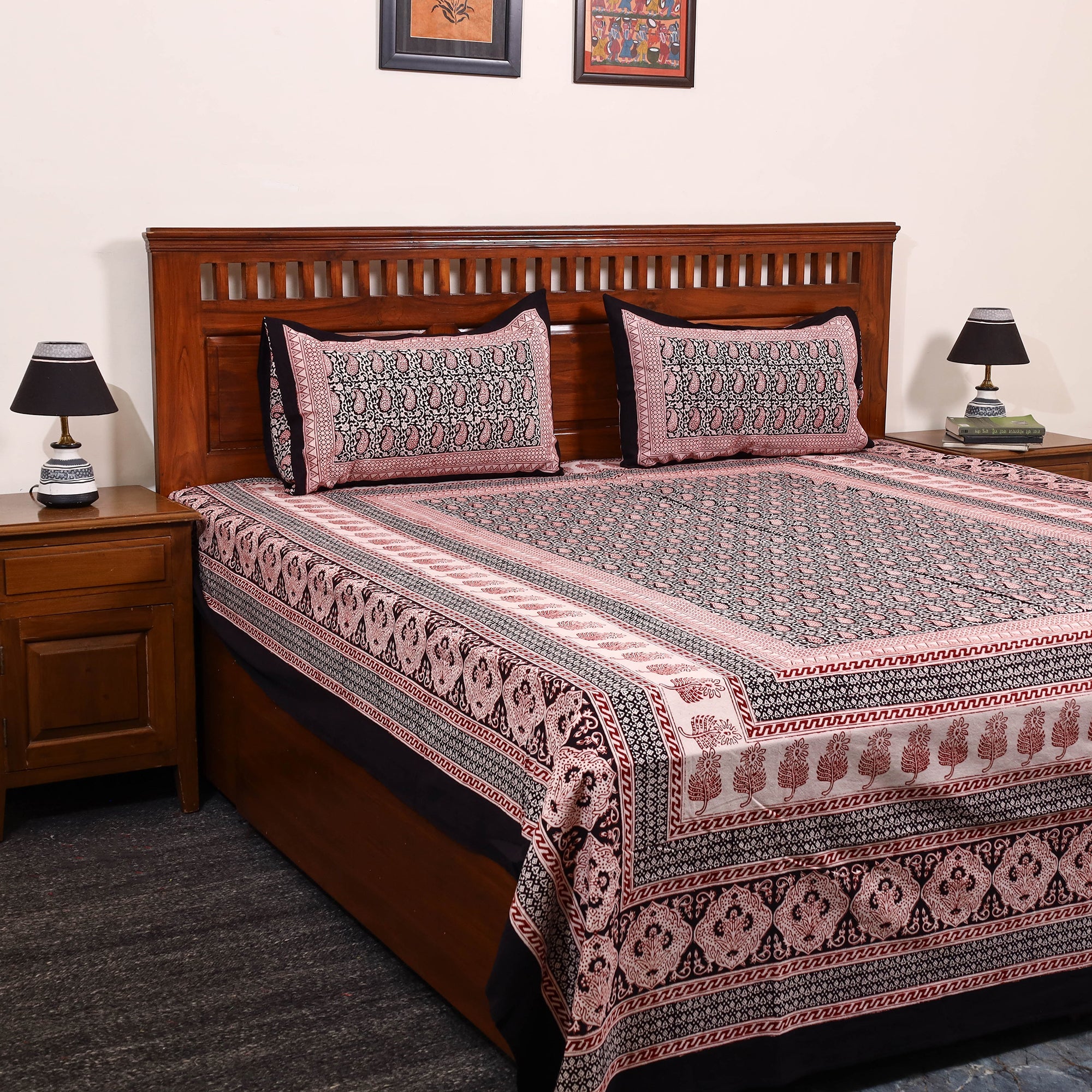 BAGH PRINTS BY ANSHAR FARUKH KHATRI Black - Cotton Bagh Print Double Bedsheet with Pillow Covers 18
