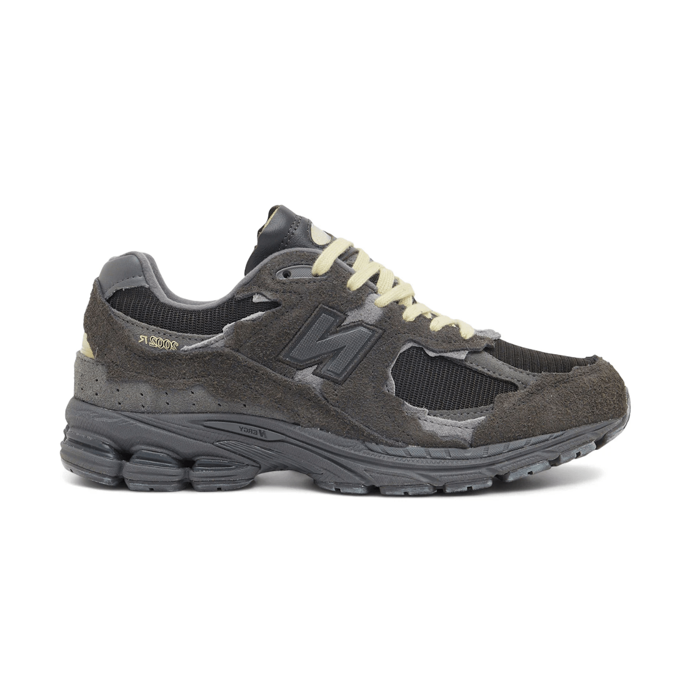 HYPE ELIXIR New Balance 2002R Protection Pack Natural Blackened