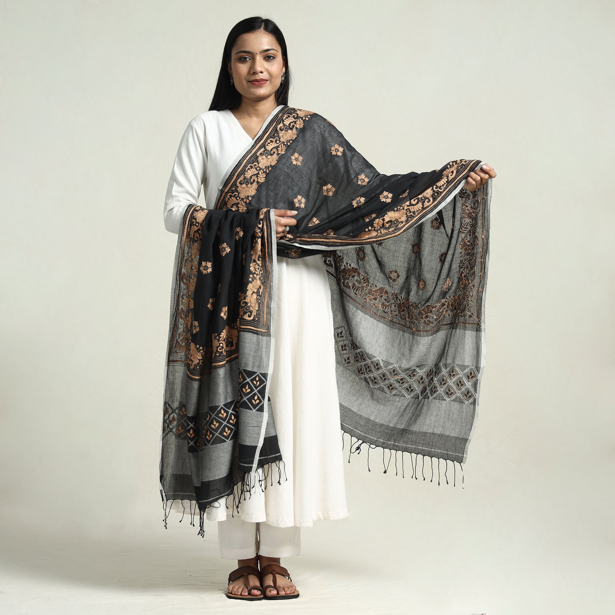 KHUSHBASH - HAPPY LOOM OF EAST Black - Bolpur Kantha Embroidery Cotton Handloom Dupatta with Tassels - view 2