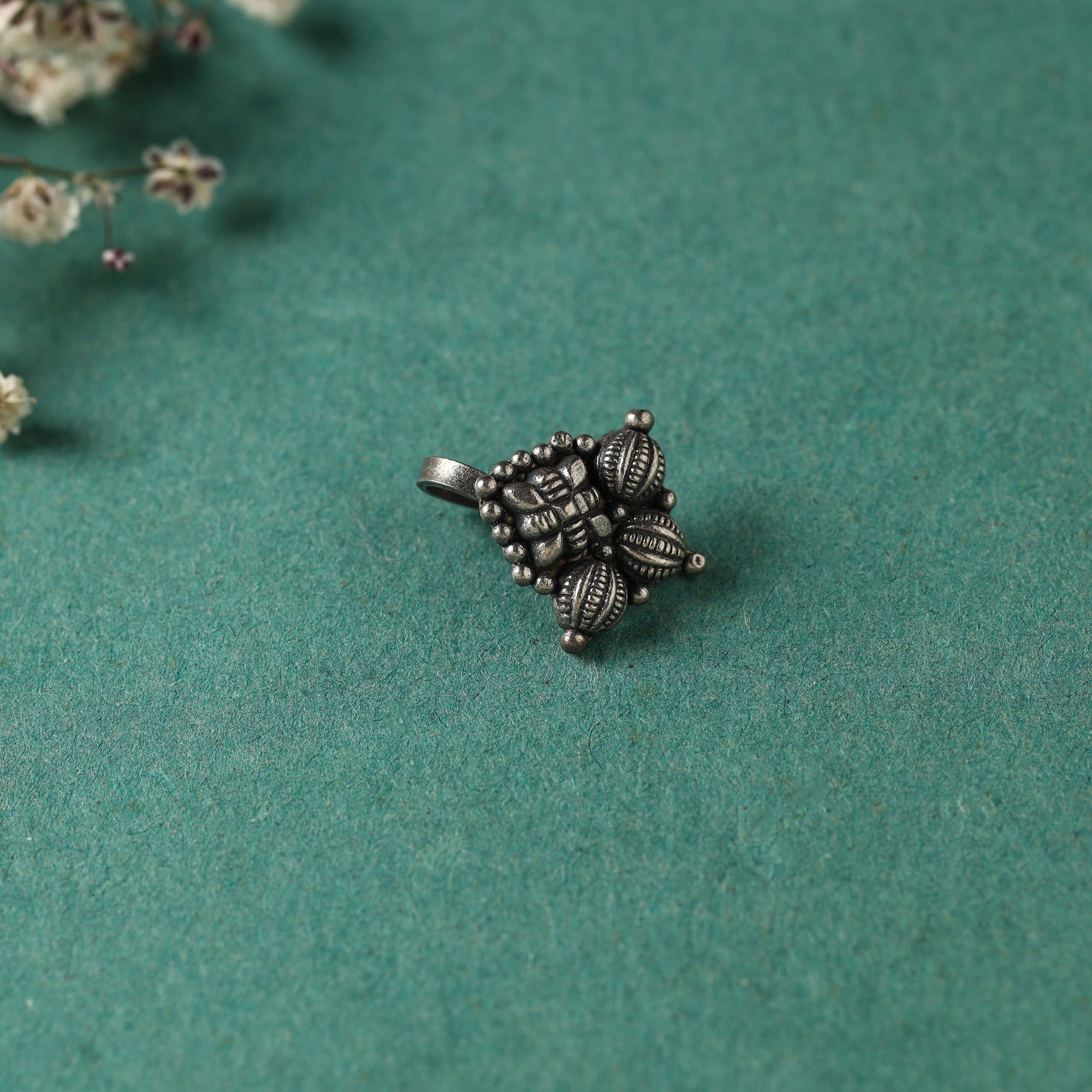 HAVELI CHRONICLES Antique Padma Sterling Silver Nosepin