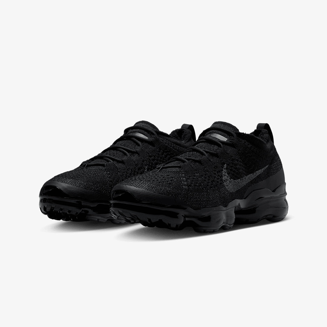 Nike | AIR VAPORMAX 2023 FLYKNIT { BLACK/BLACK-ANTHRACITE-BLACK