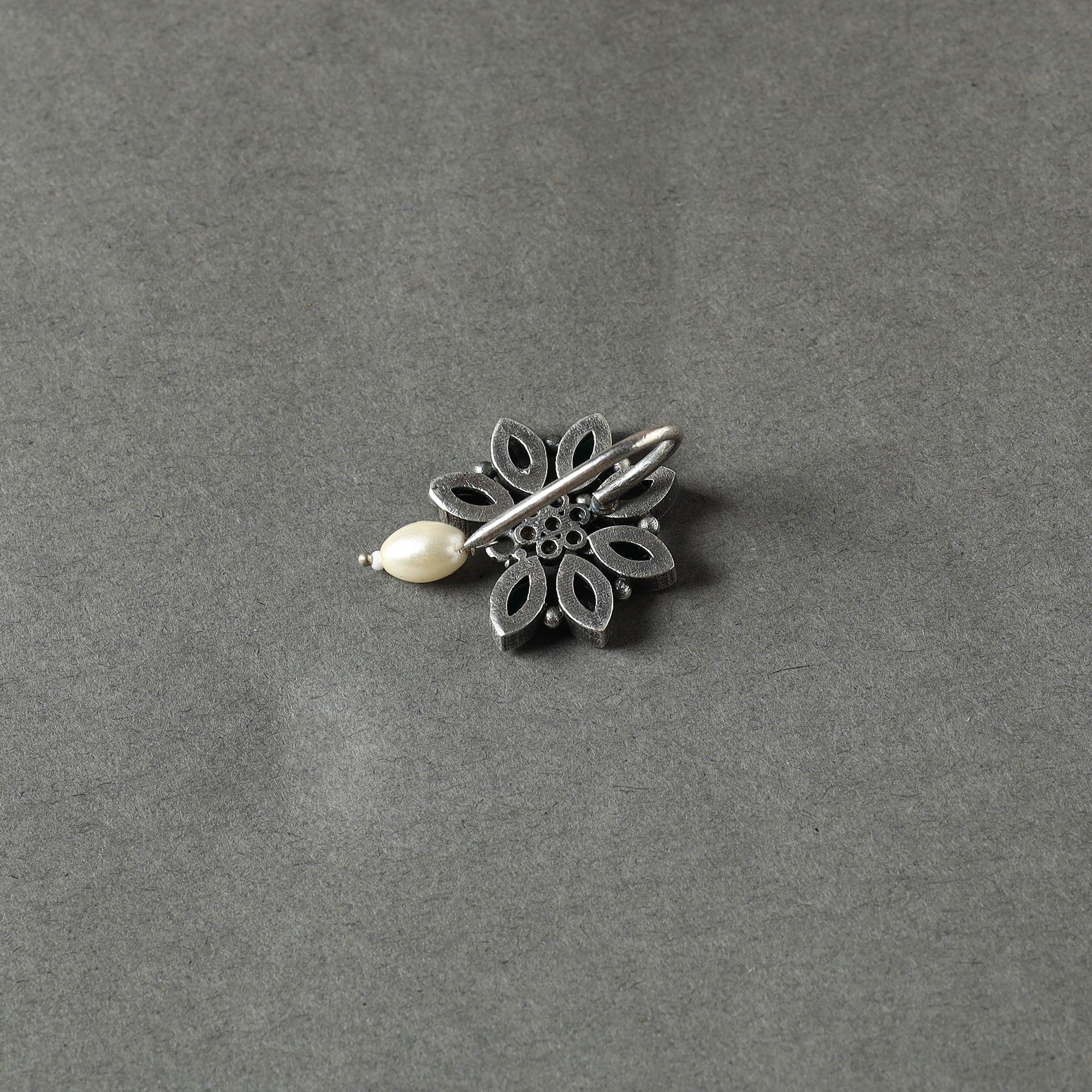 WHITE RIVER STORIES Antique Silver Finish Oxidised Brass Base Stone Work Juda Pin - view 2