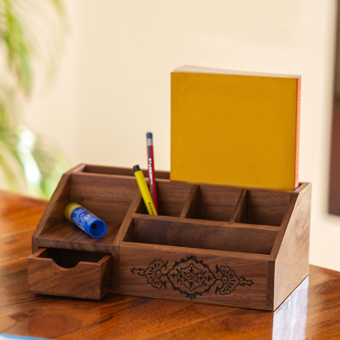 EXCLUSIVELANE 'Arabian Art' Hand-Carved Table Stationery Organiser In Sheesham Wood