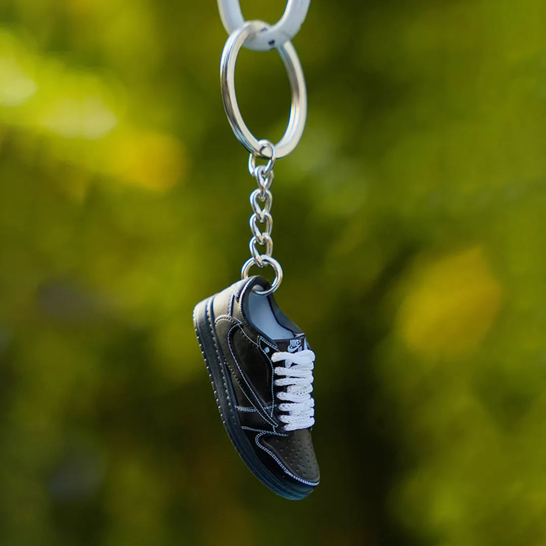 Kicks Machine 3D sneaker keychain NIke AJ1 Low Travis Phantom