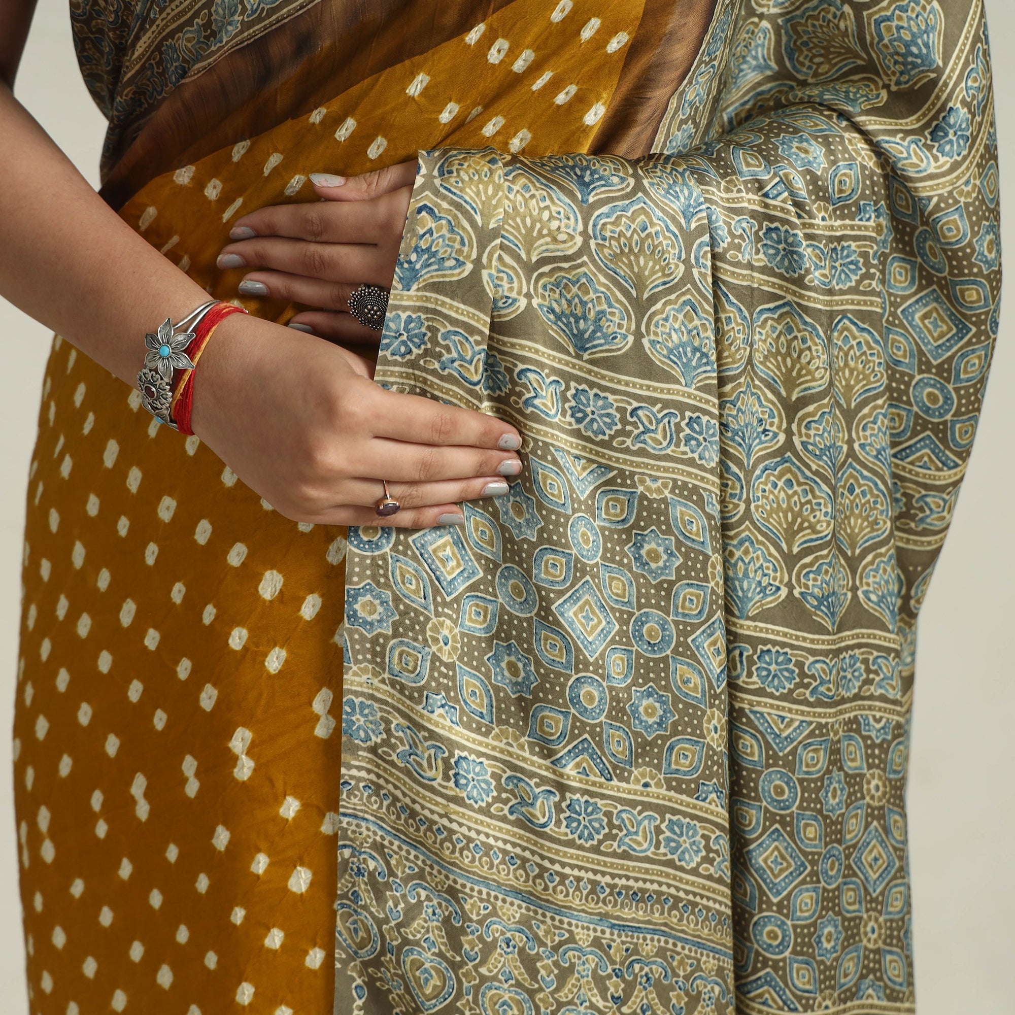 RIYAZ ABDULMAJID KHATRI - AJRAKH Brown - Bandhani Block Printed Ajrakh Modal Silk Saree 01 - view 4