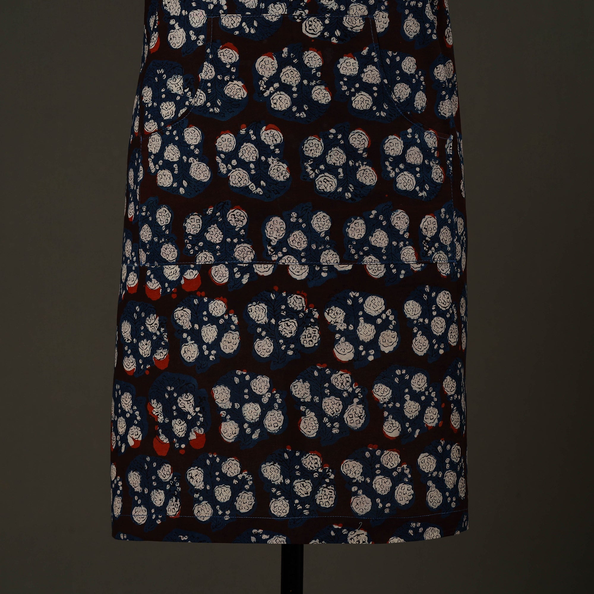 JALPARI Black - Bagru Block Print Cotton Apron with Pocket 15 - view 2
