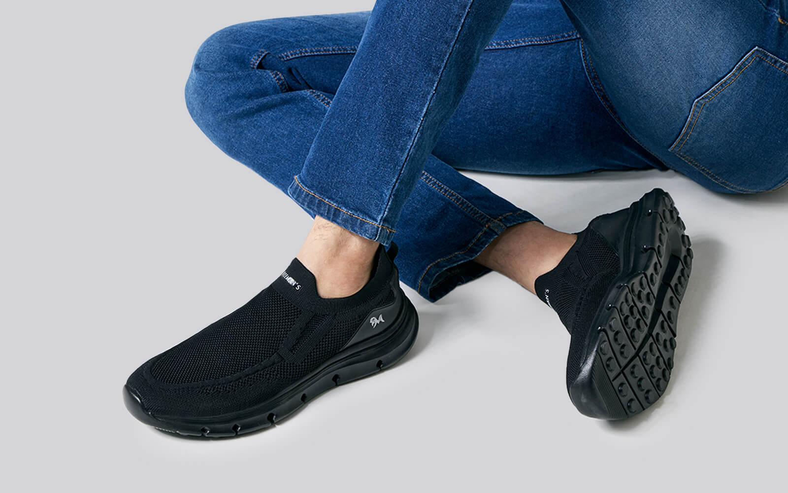 Neeman's Breathe Ease Slip Ons : Black - view 9