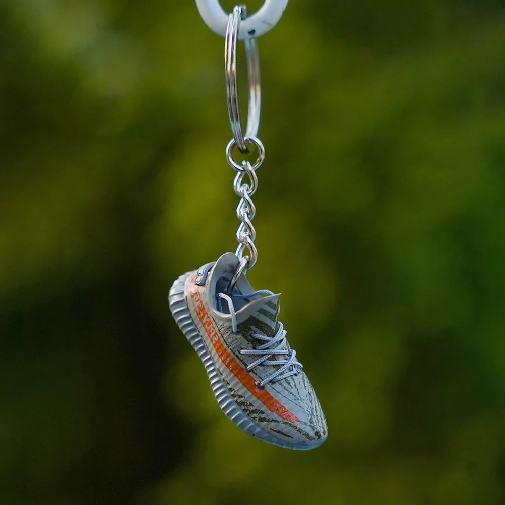 Kicks Machine 3D sneaker keychain Yeezy 350 Beluga