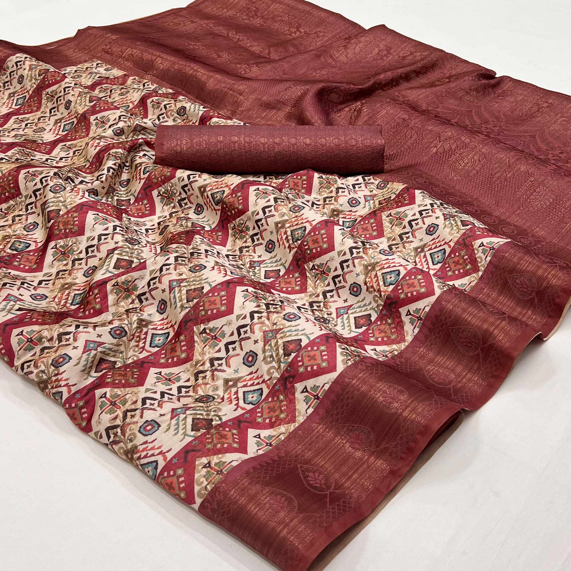 Peachmode Cream Digital Printed Cotton Silk Saree