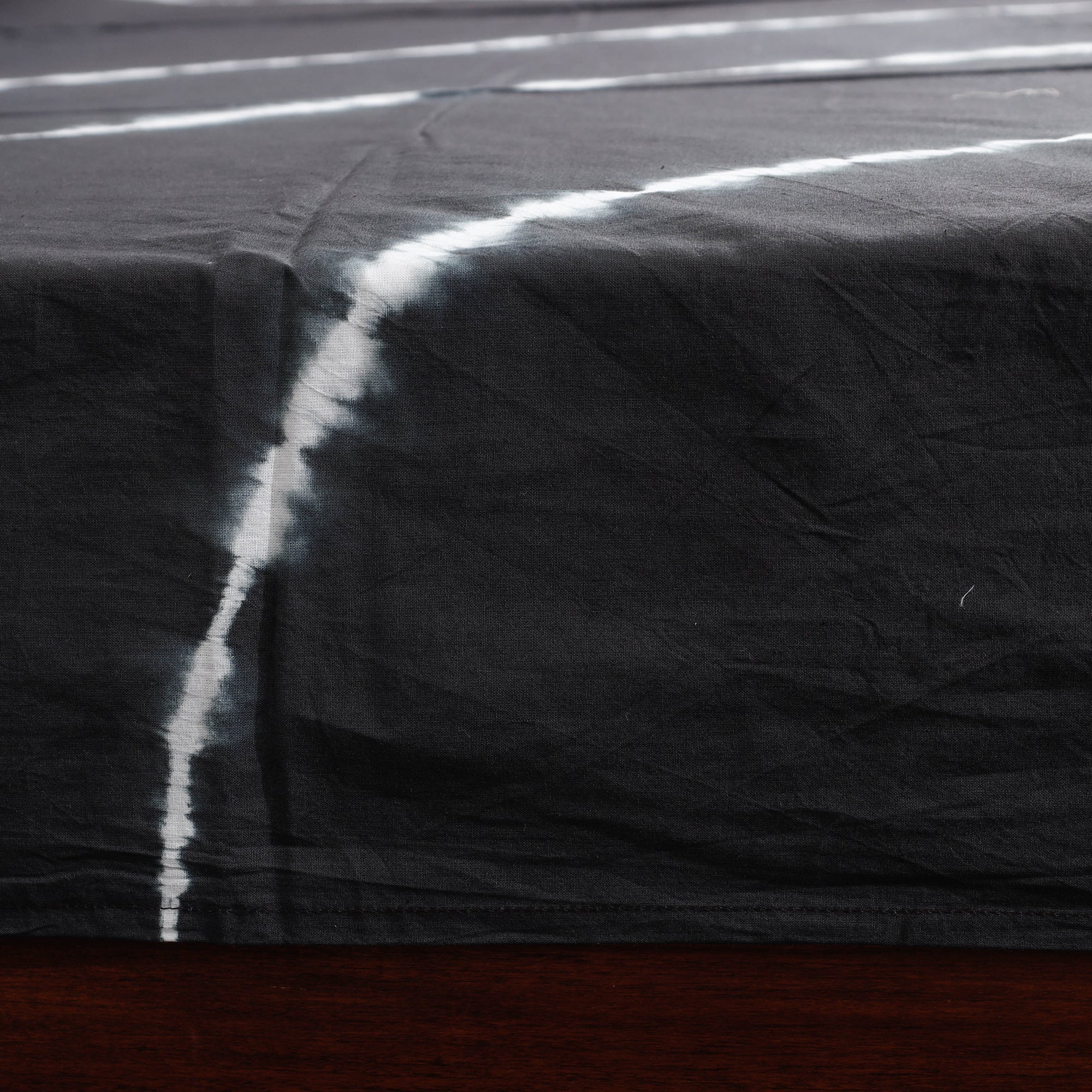 HAVELI CHRONICLES Black - Tie & Dye Cotton Double Shibori Bed Sheet Set - view 5