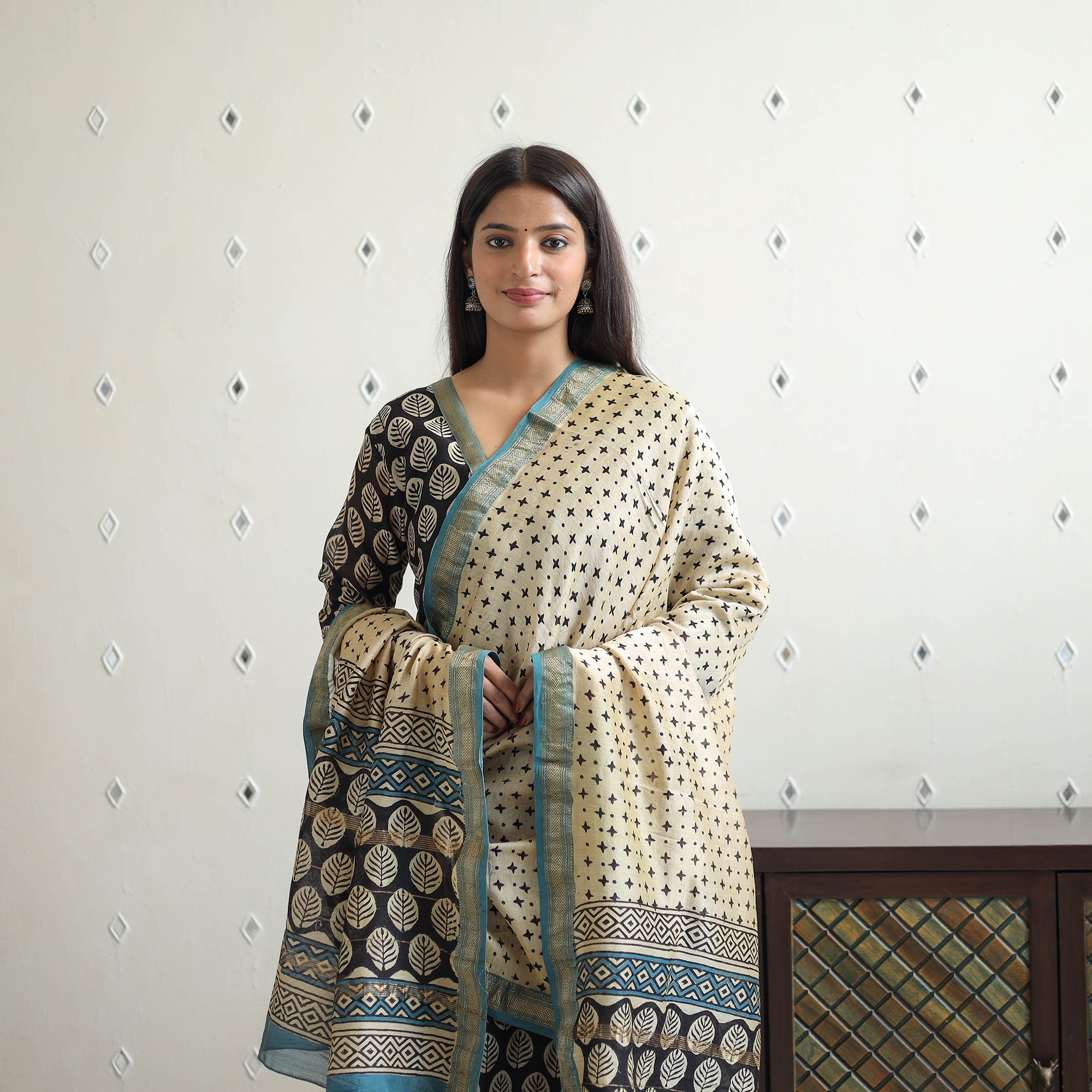 ITOKRI CASUALS Black - Traditional Maheshwari Silk Bagru Print Kurta Set 02
