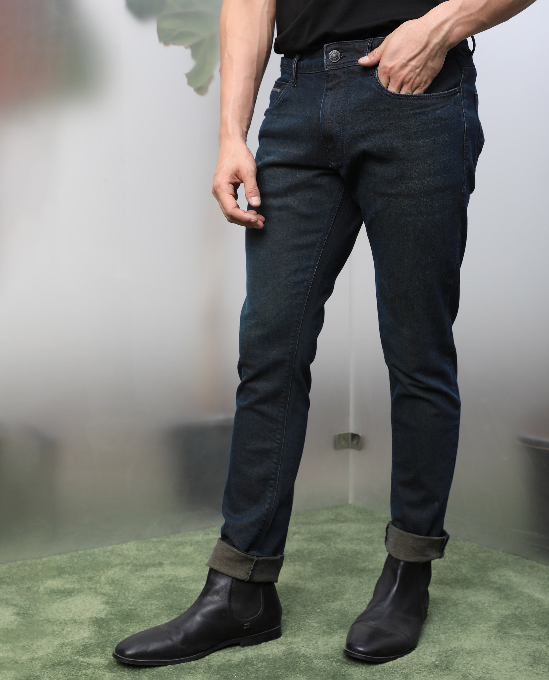 Rare Rabbit Men's Genevo Dusky Blue Mid-Rise Dark Wash Regular Fit Jeans - view 4
