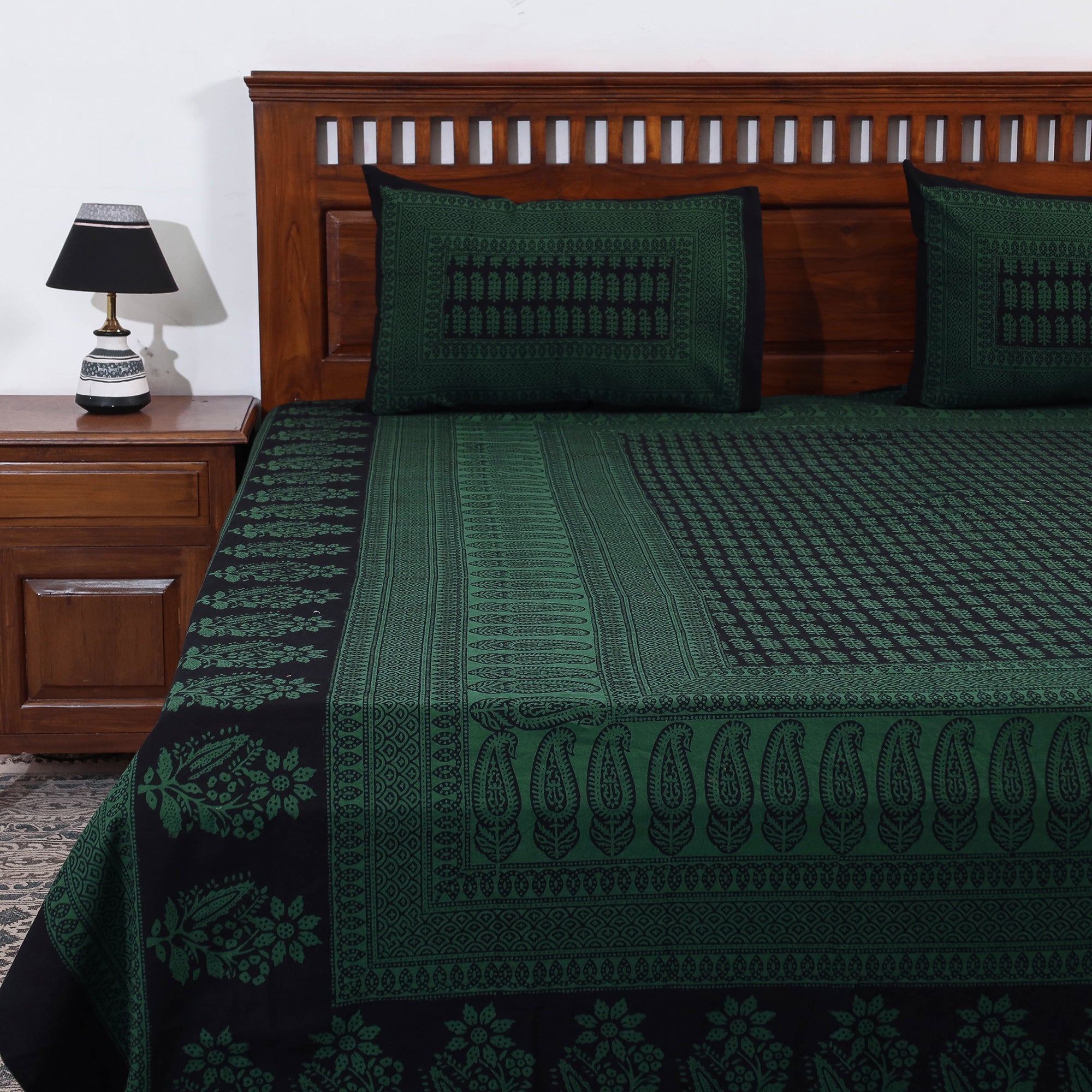 BAGH PRINTS BY ANSHAR FARUKH KHATRI Bagh Block Printed Cotton Double Bed Cover with Pillow Covers (112 x 92 in) - view 2