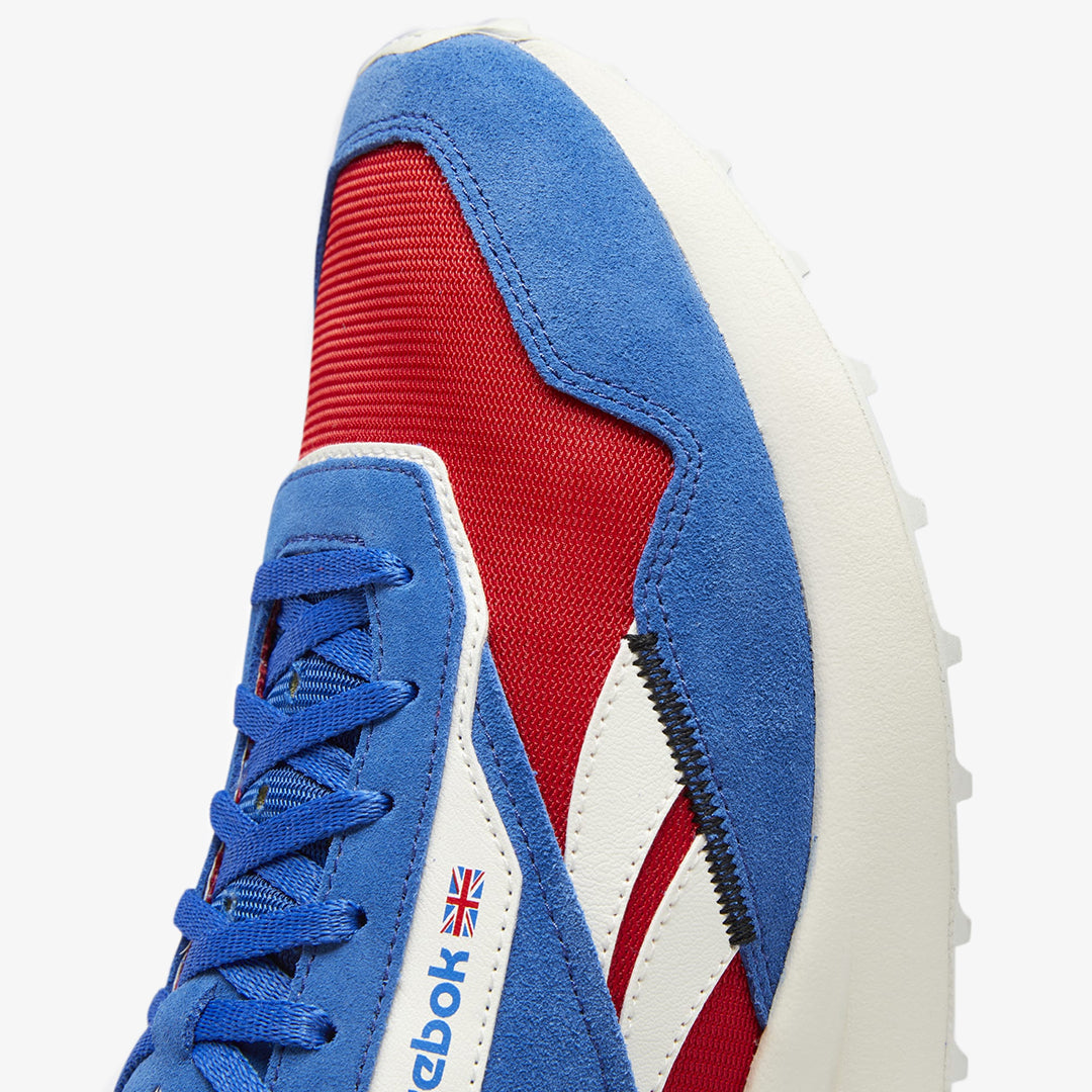 Reebok | CLASSIC LEATHER LEGACY AZ { VECTOR RED/VECTOR BLUE - view 3