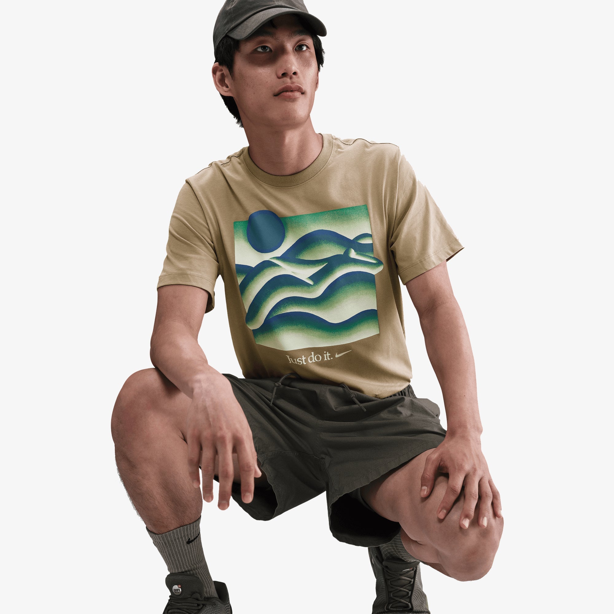 Nike | Sportswear T-shirt { Parachute Beige - view 3