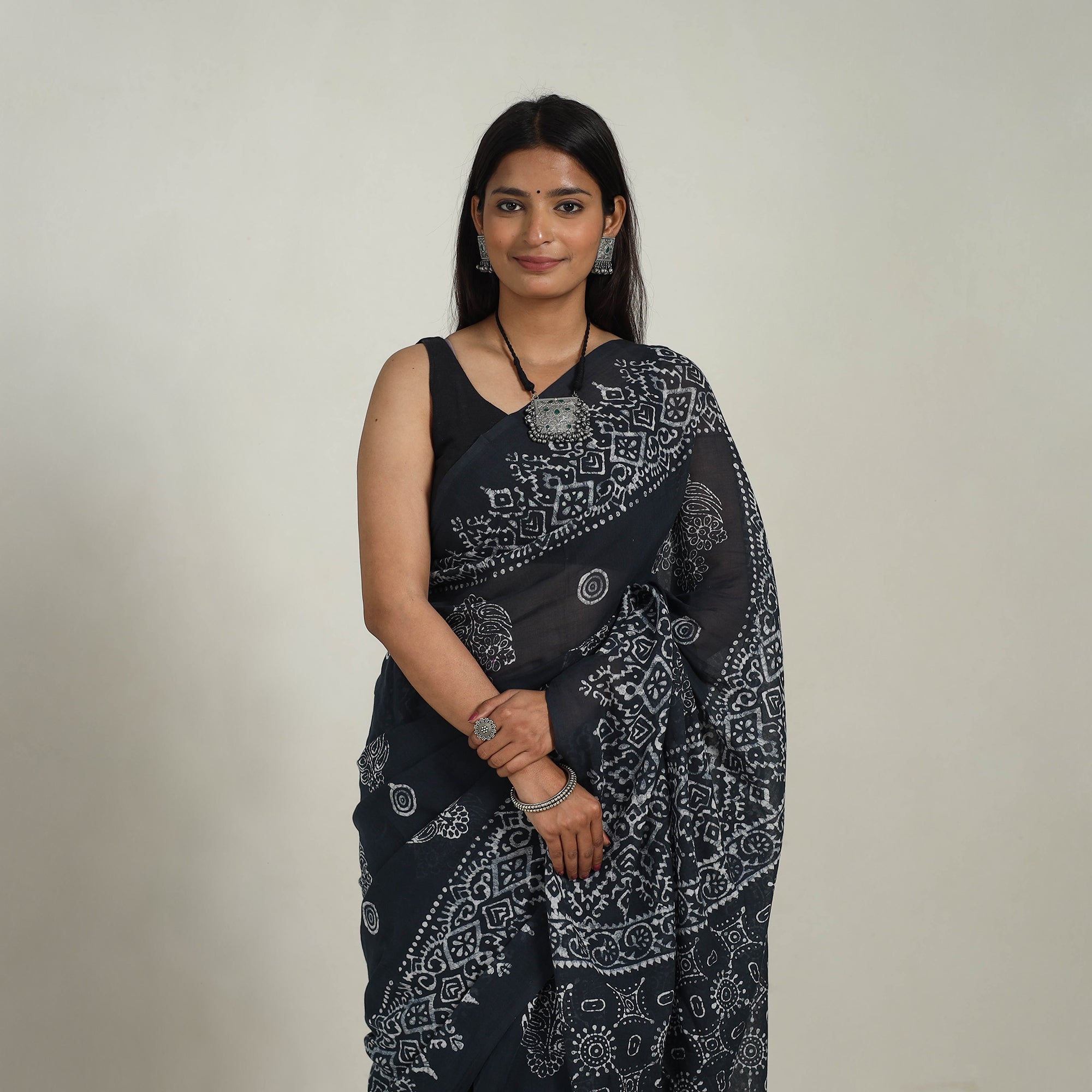 BATIK BY MD. SHARIFF Black - Cotton Hand Batik Print Saree 02 - view 3