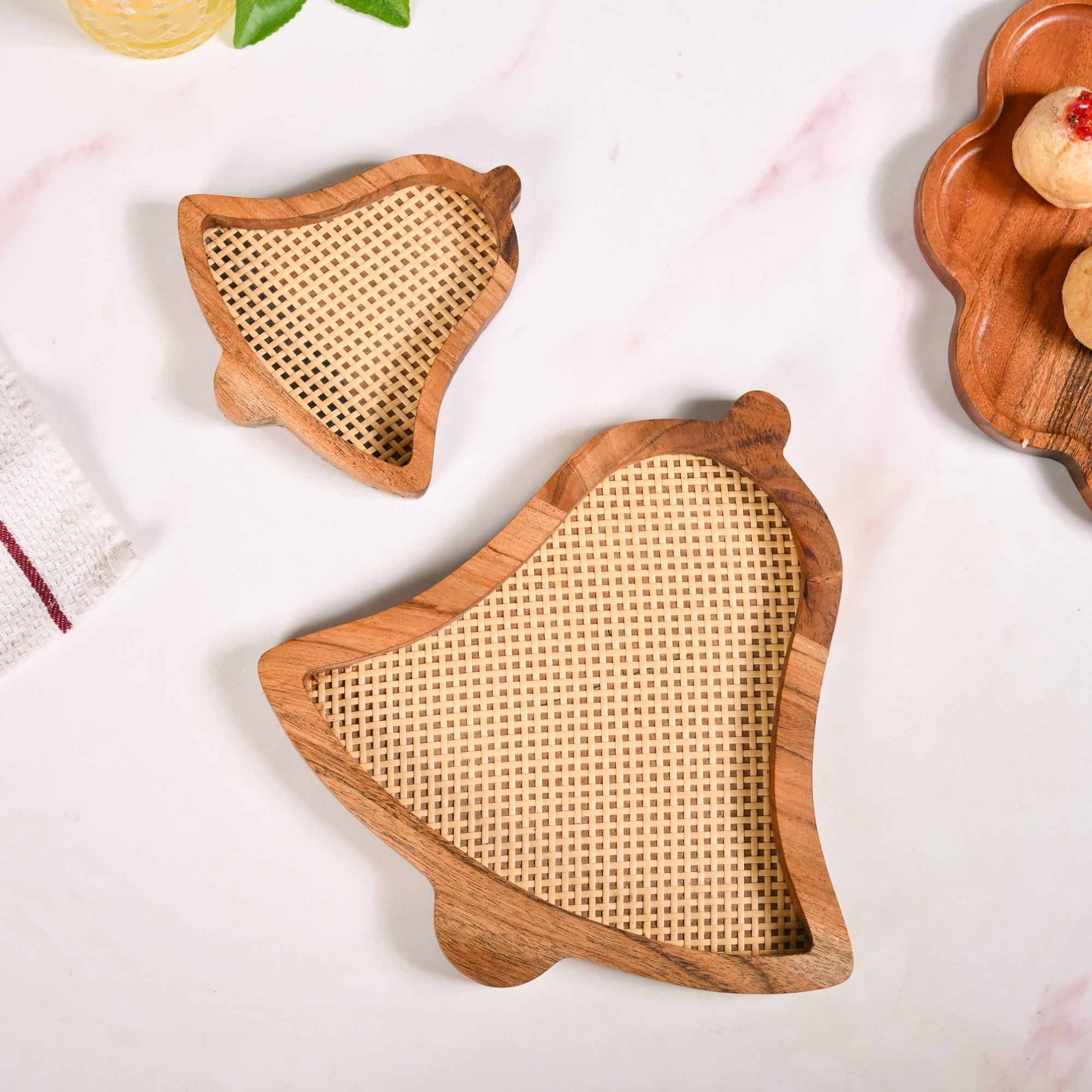 Nestasia Set Of 2 Jingle Bells Wooden Platters With Rattan Weave - view 2