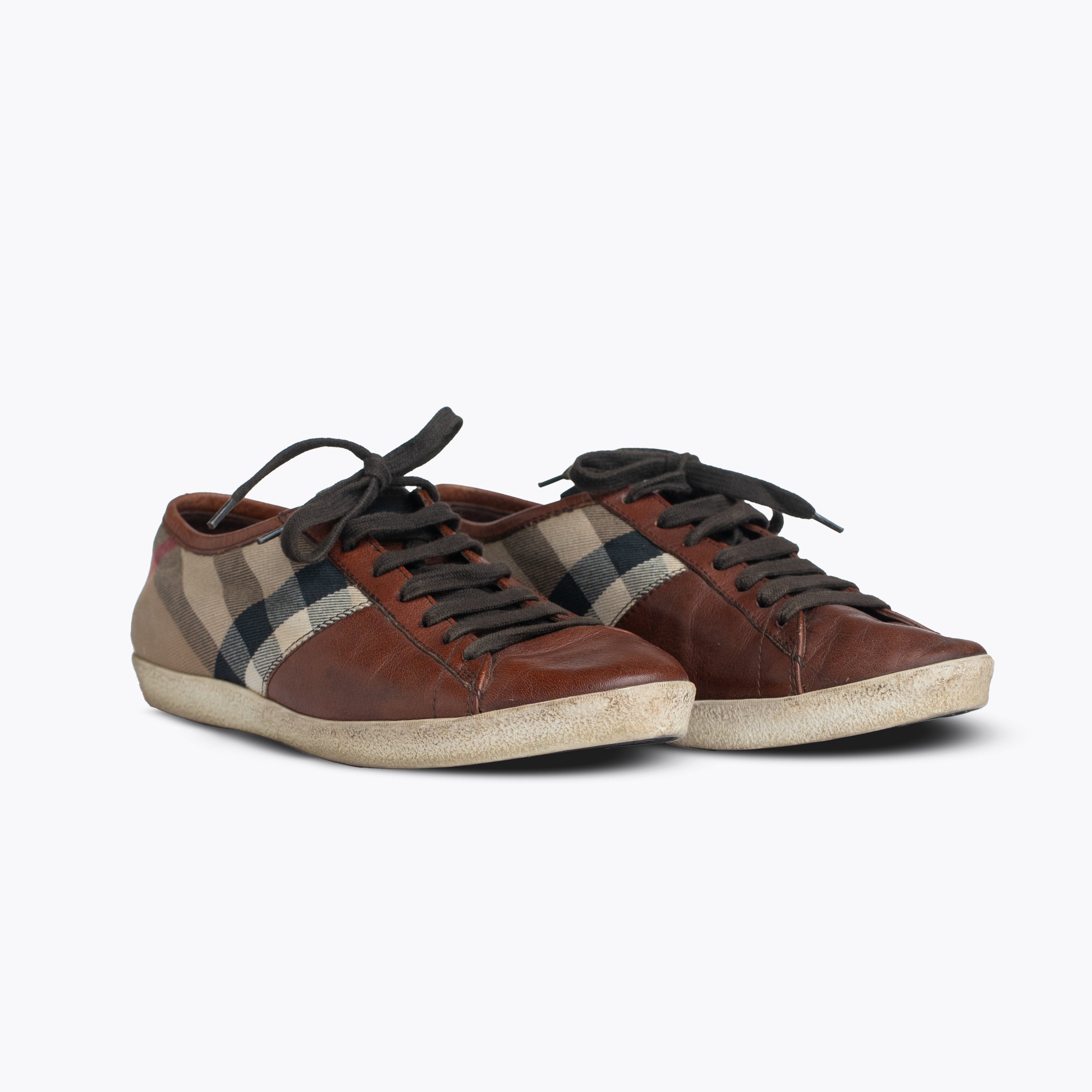 Burberry Brown Leather And Nova Check Canvas Low Top - view 2