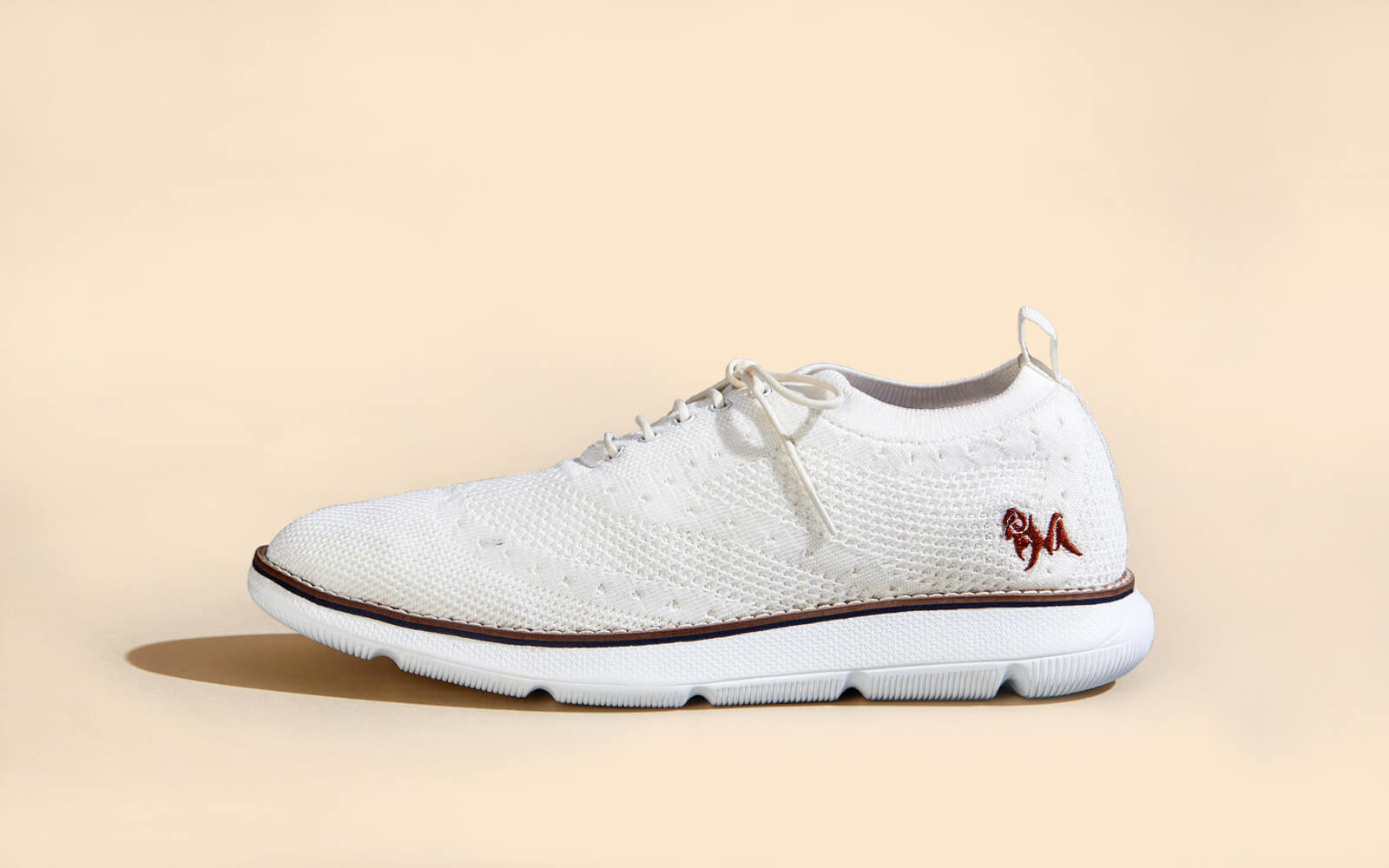 Neeman's Dress Sneakers : White