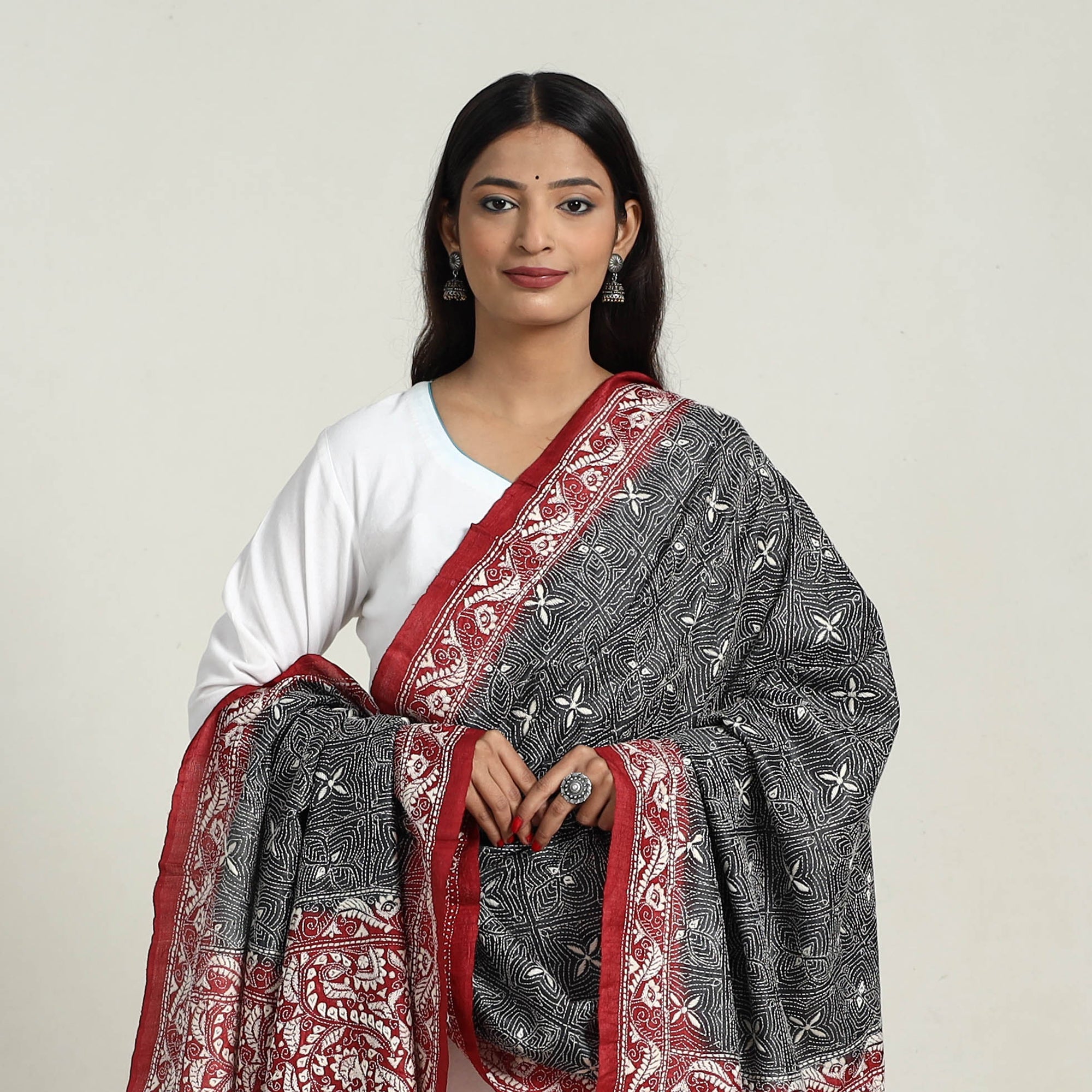 KHUSHBASH - HAPPY LOOM OF EAST Black - Handloom Tussar Silk Bengal Kantha Embroidery Dupatta 12