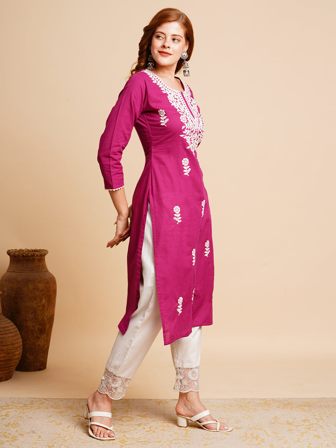 FASHOR Solid Chikankari Embroidered Straight Fit Kurta - Purple - view 5