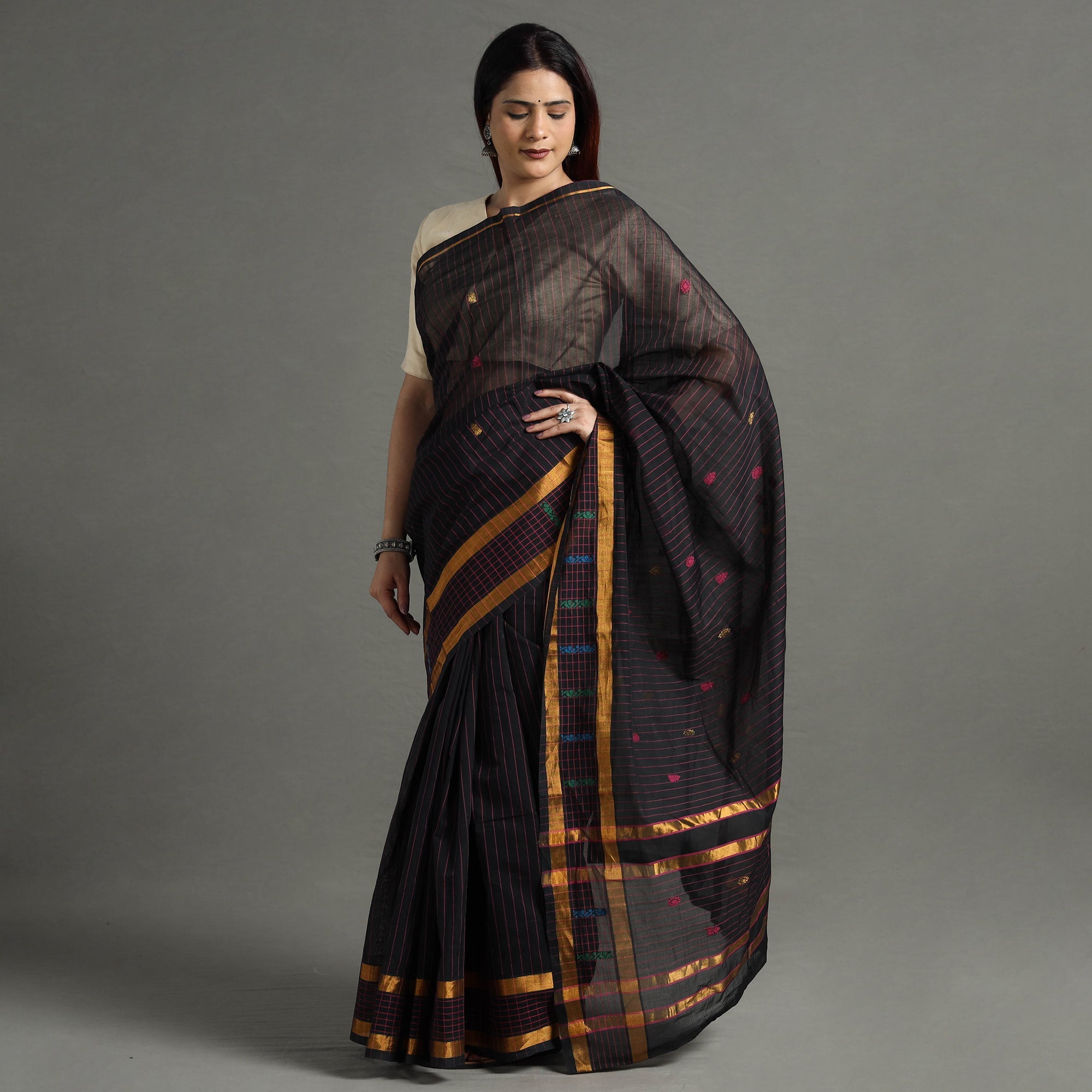 SOUTH KARGHA Black - Traditional Venkatagiri Handloom Cotton Stripe Saree with Thread & Zari Buti 35 - view 2