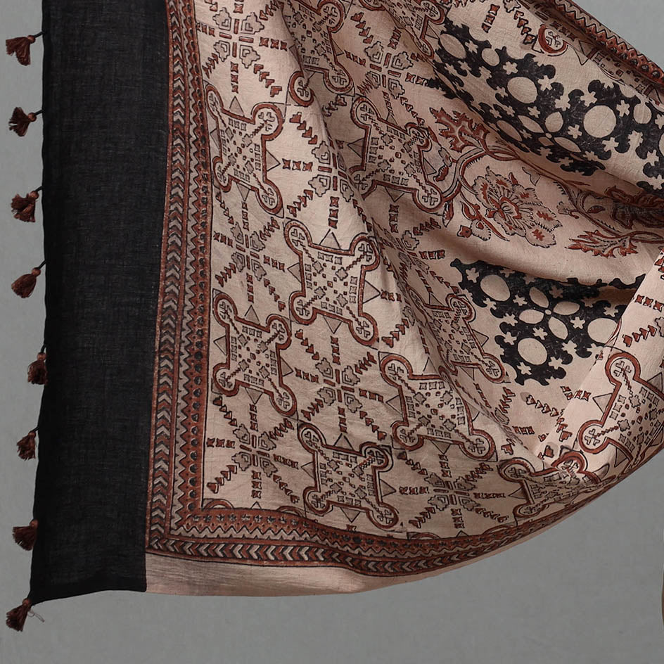 AJRAKH BY JABBAR KHATRI Brown - Kutch Block Print Cotton 3pc Ajrakh Dress Material 02 - view 4