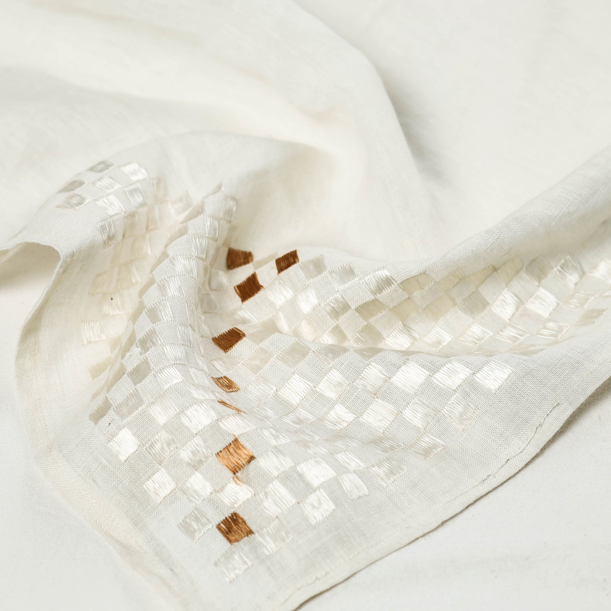 NABHA PHULKARI Beige - Phulkari Hand Embroidery Linen Handloom Scarf - view 2