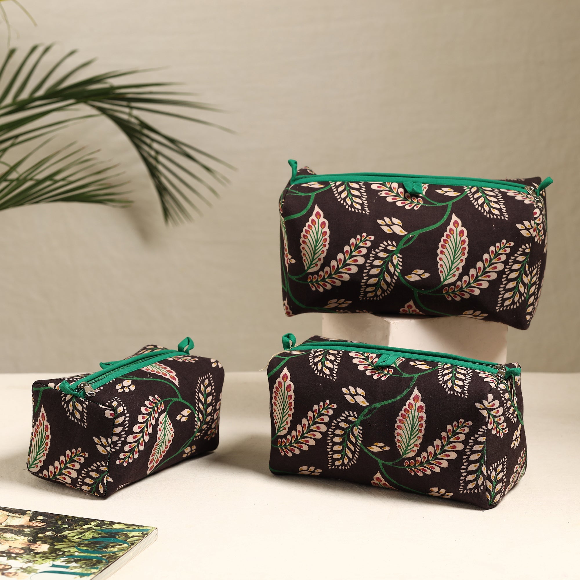 ITOKRI CRAFTS INITIATIVE Black - Handmade Cotton Toiletry Bags (Set of 3) 126