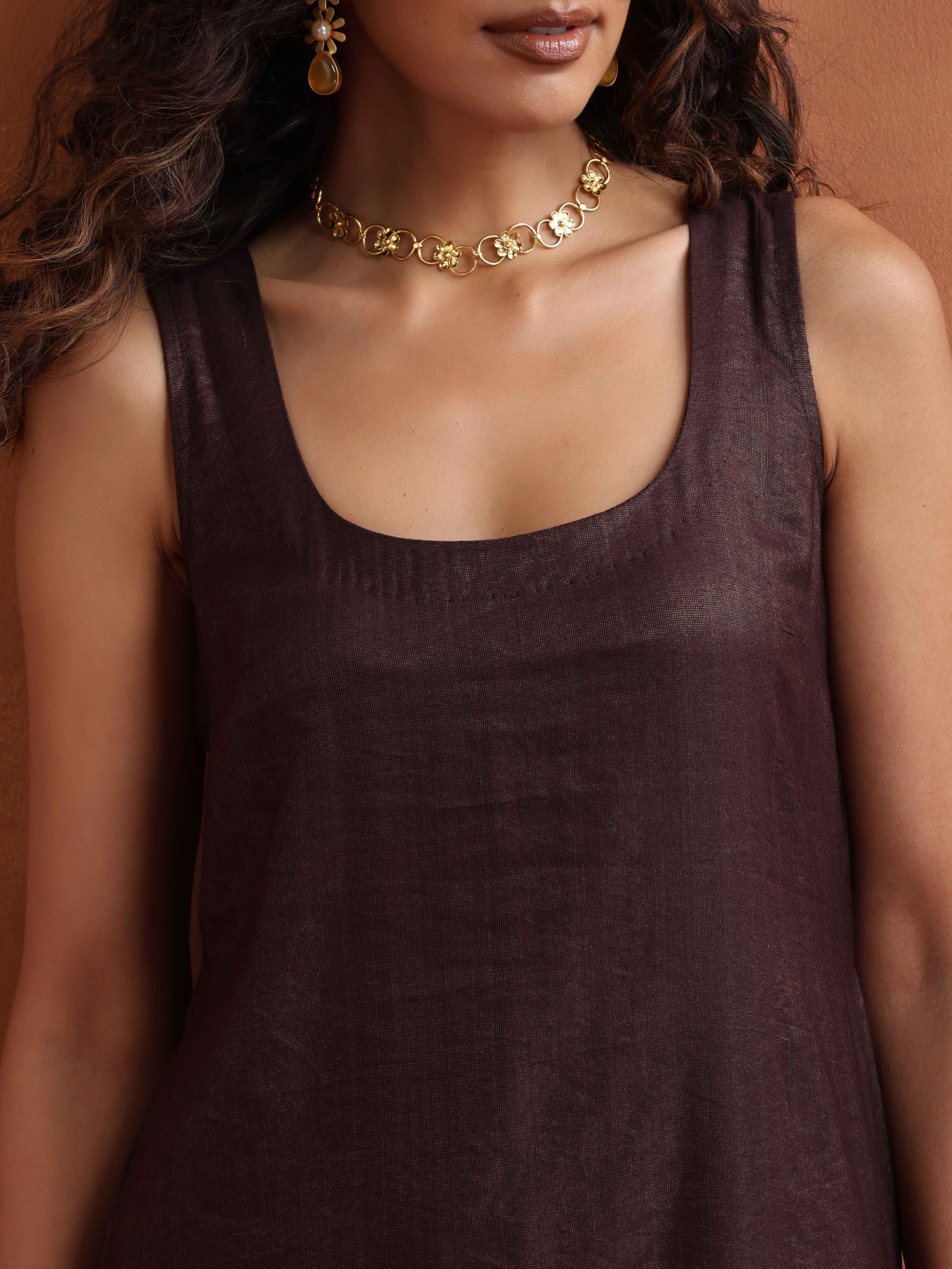 trueBrowns Brown Metallic Straight Kurta Set - view 5