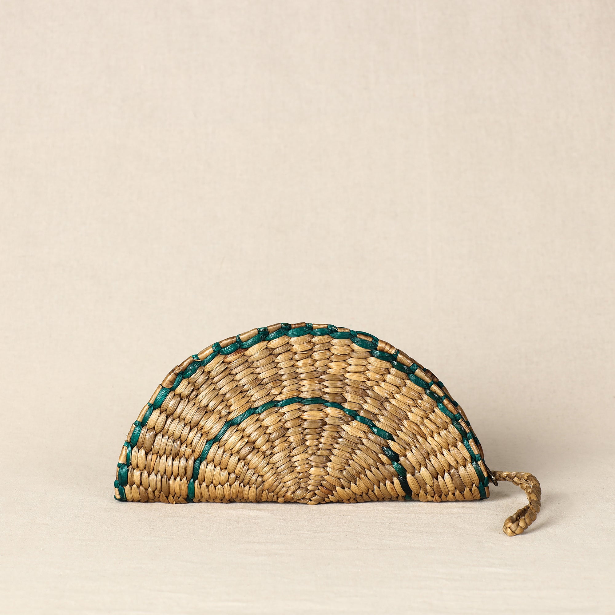 ITOKRI CRAFTS INITIATIVE Beige - Handmade Organic Water Hyacinth Hand Purse from Assam