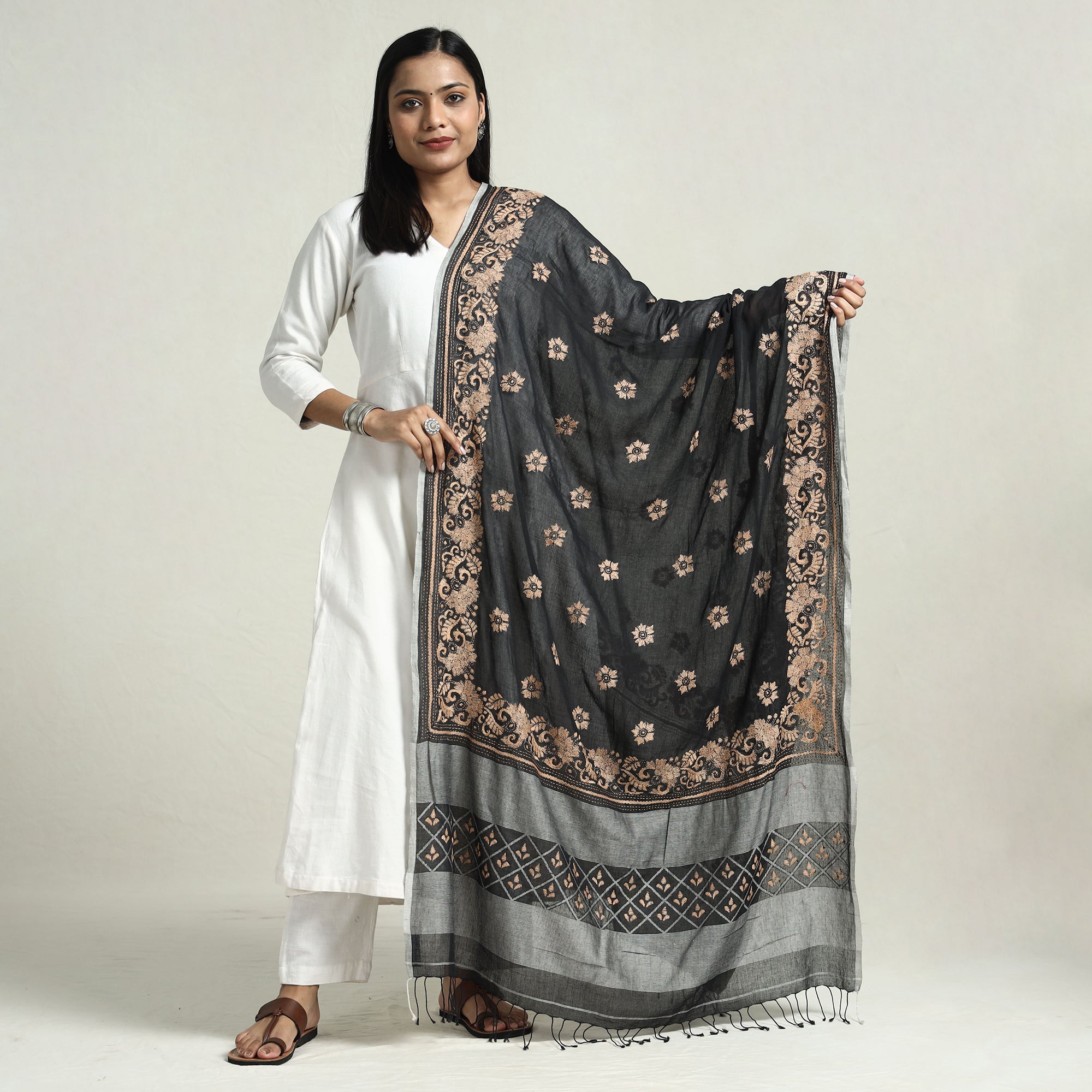 KHUSHBASH - HAPPY LOOM OF EAST Black - Bolpur Kantha Embroidery Cotton Handloom Dupatta with Tassels