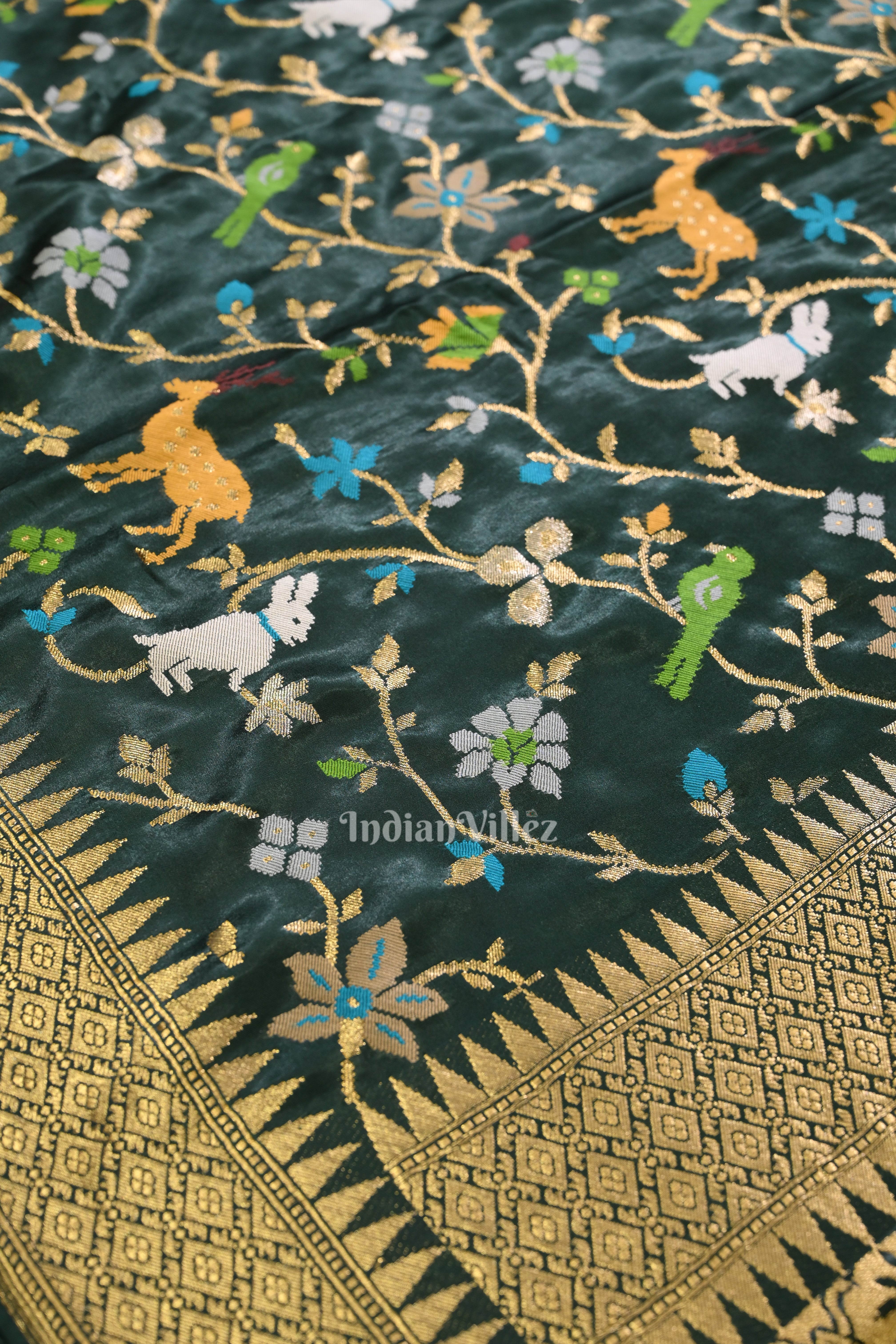 IndianVillèz Dark Green Vintage Shikargah Theme Tussar Khaddi Georget Banarasi Saree - view 4