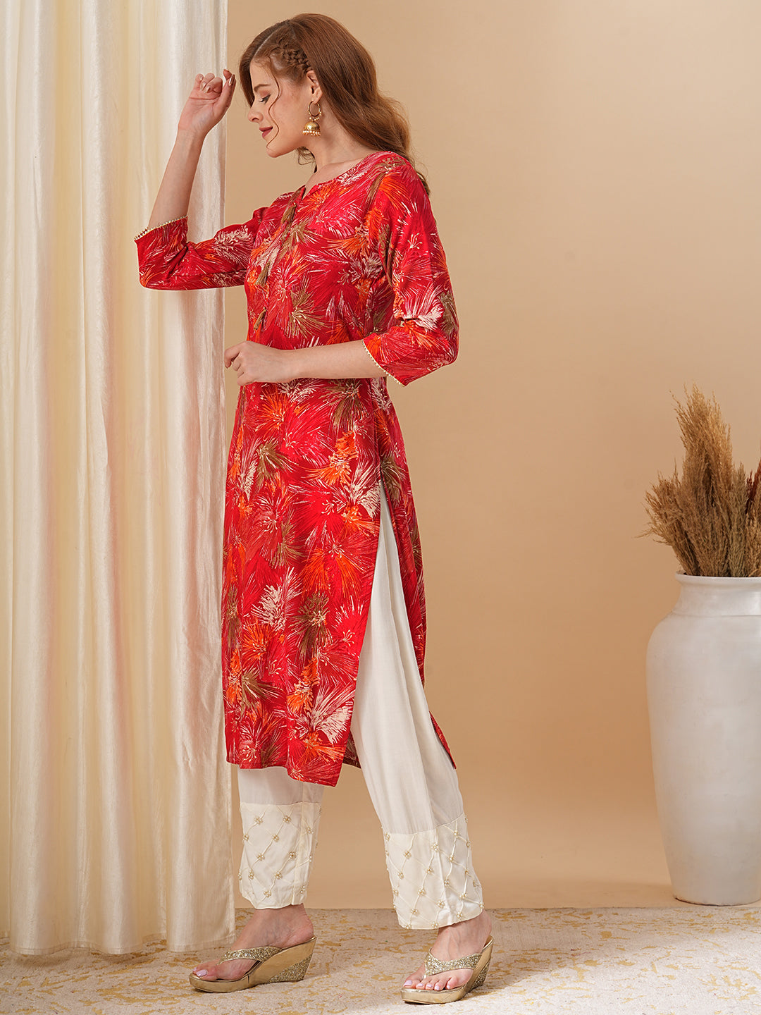 Fashor Abstract Floral Foil Printed Straight Fit Kurta - Red - view 3