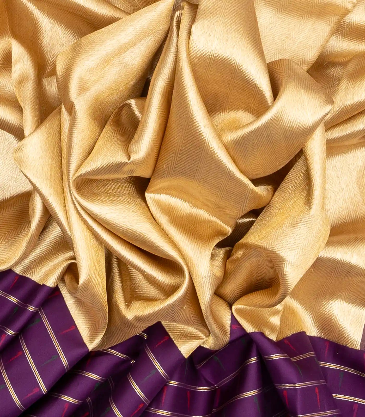 RmKV Cream Handloom Kanchipuram Korvai Silk Saree With Chevron Motifs - view 3