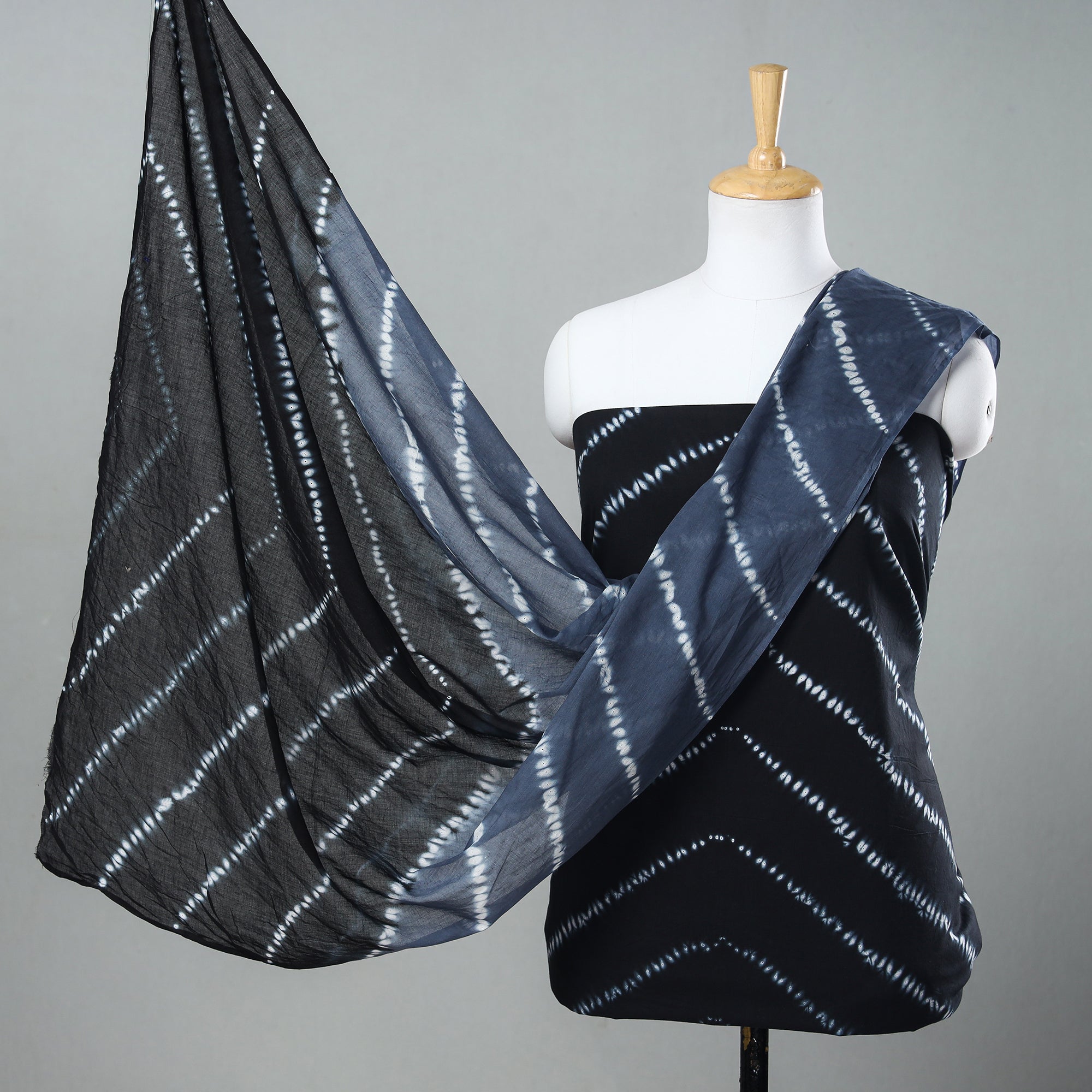 ARTISAN HAND BLOCK PRINTS Black - 3pc Shibori Tie-Dye Mul Cotton Suit Material Set