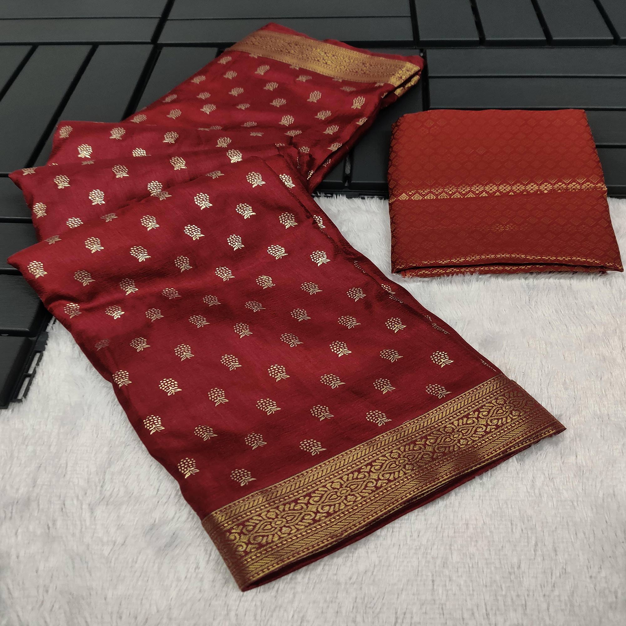 Peachmode Maroon Foil Printed Vichitra Silk Saree