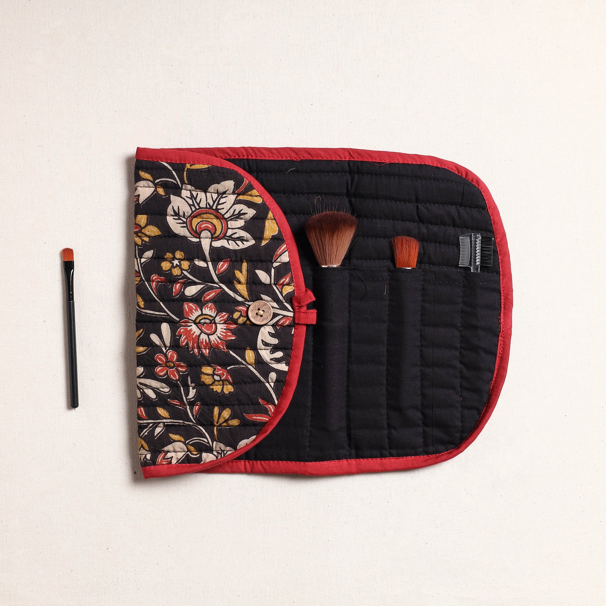 NOORI BAZAR Black - Kalamkari Fabric Multipurpose Segmented Make-up Brush Wrap Pouch/Case