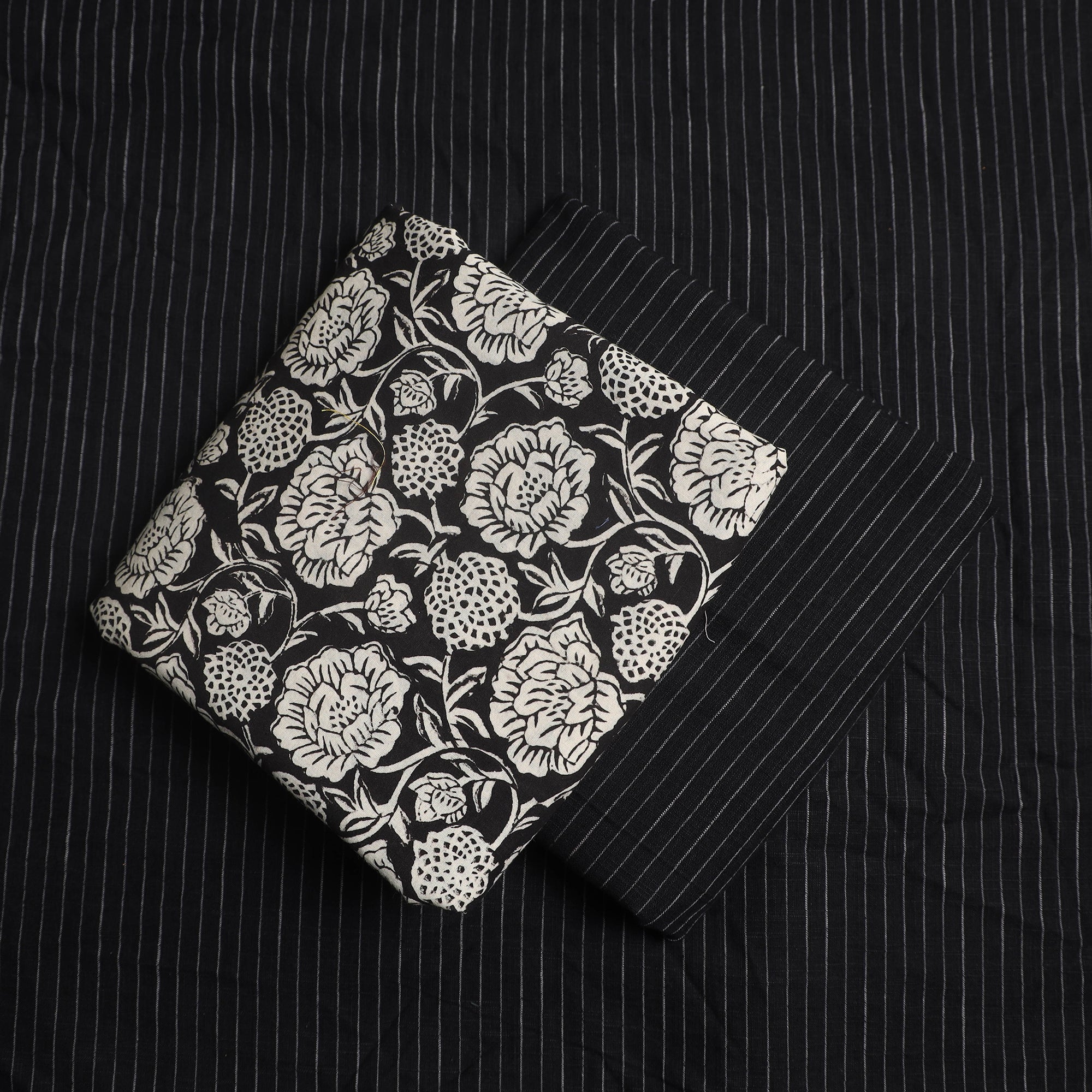 NOORI BAZAR Black - 3pc Cotton Jahota Print Kurta with Jacquard Dupatta 05 - view 2